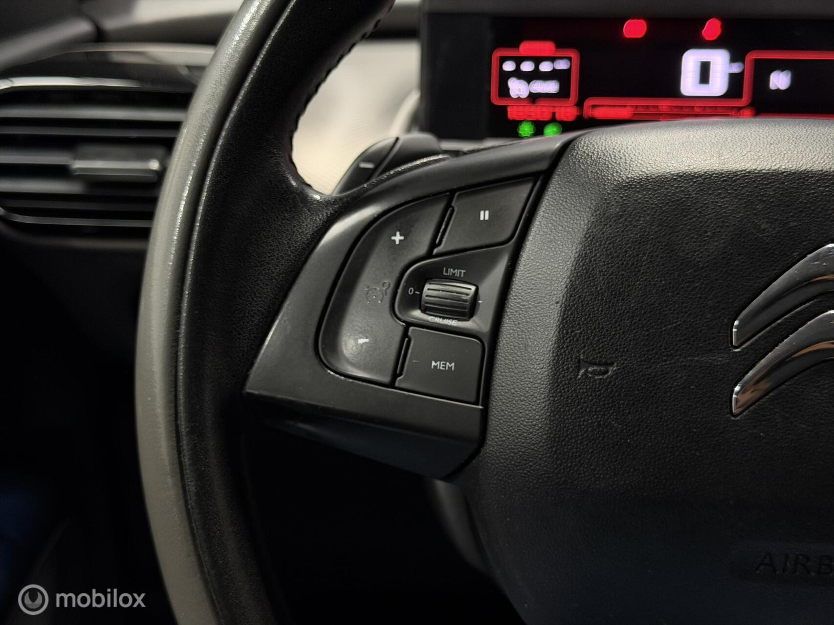 Citroën C4 Cactus 1.2 PureTech Shine|Automaat|NAP|Camera|Navi
