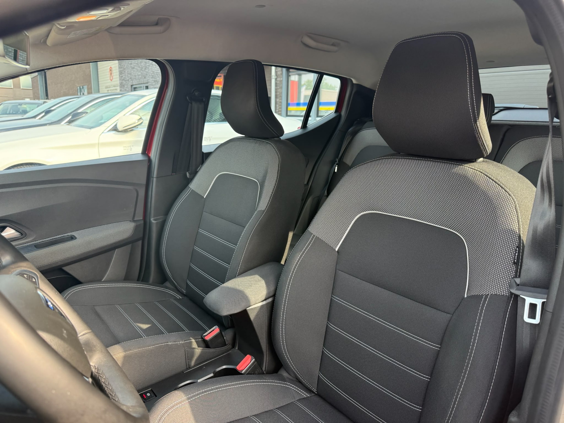 Dacia Sandero 1.0 TCe 90 Comfort | 2E EIGENAAR |3/6/12 MND GARANTIE | AIRCO | PDC | CAMERA | NAVI |