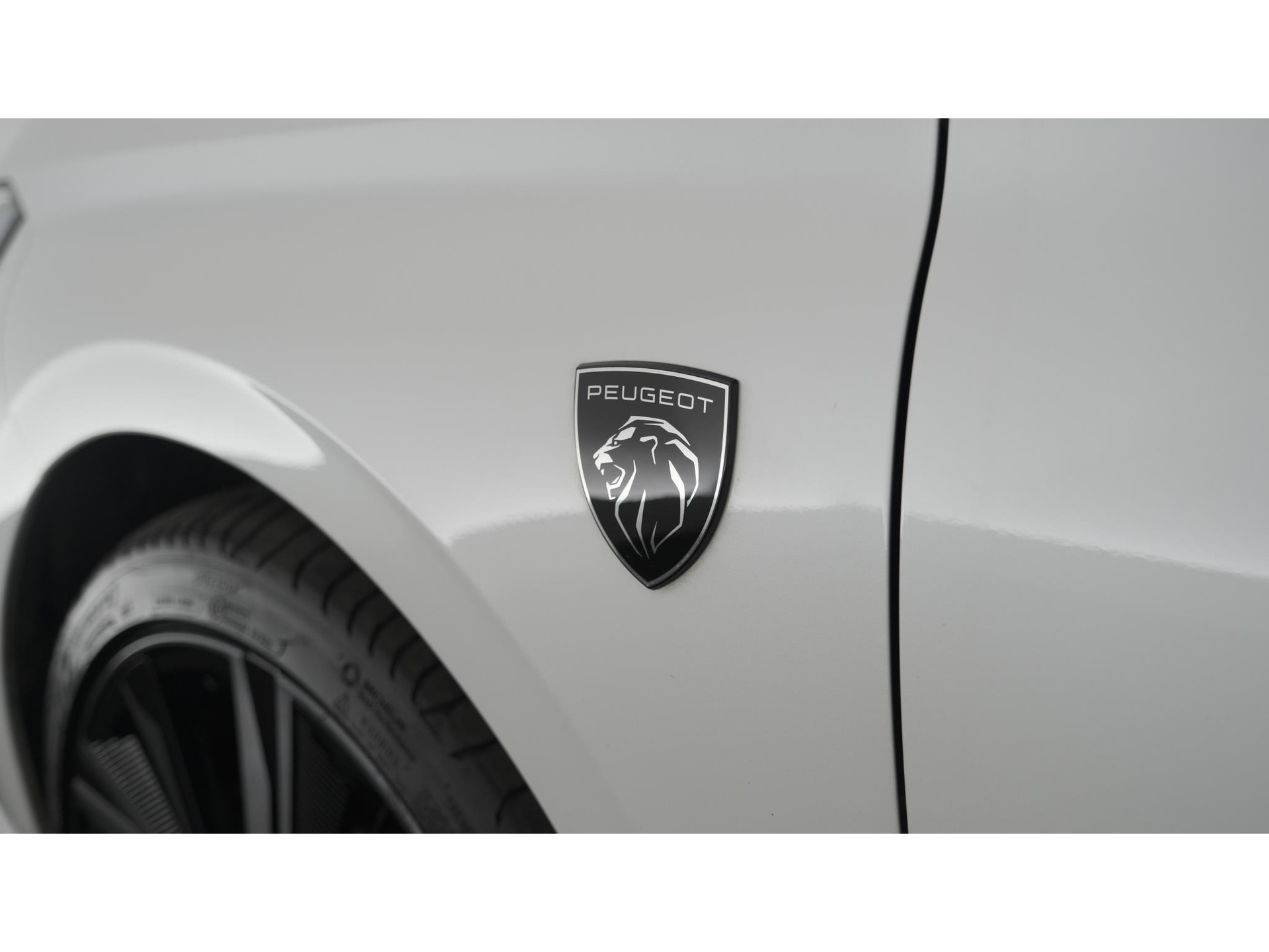 Peugeot 308 PureTech 130 GT Pack Business | Camera | Dodehoekdetectie | Apple Carplay