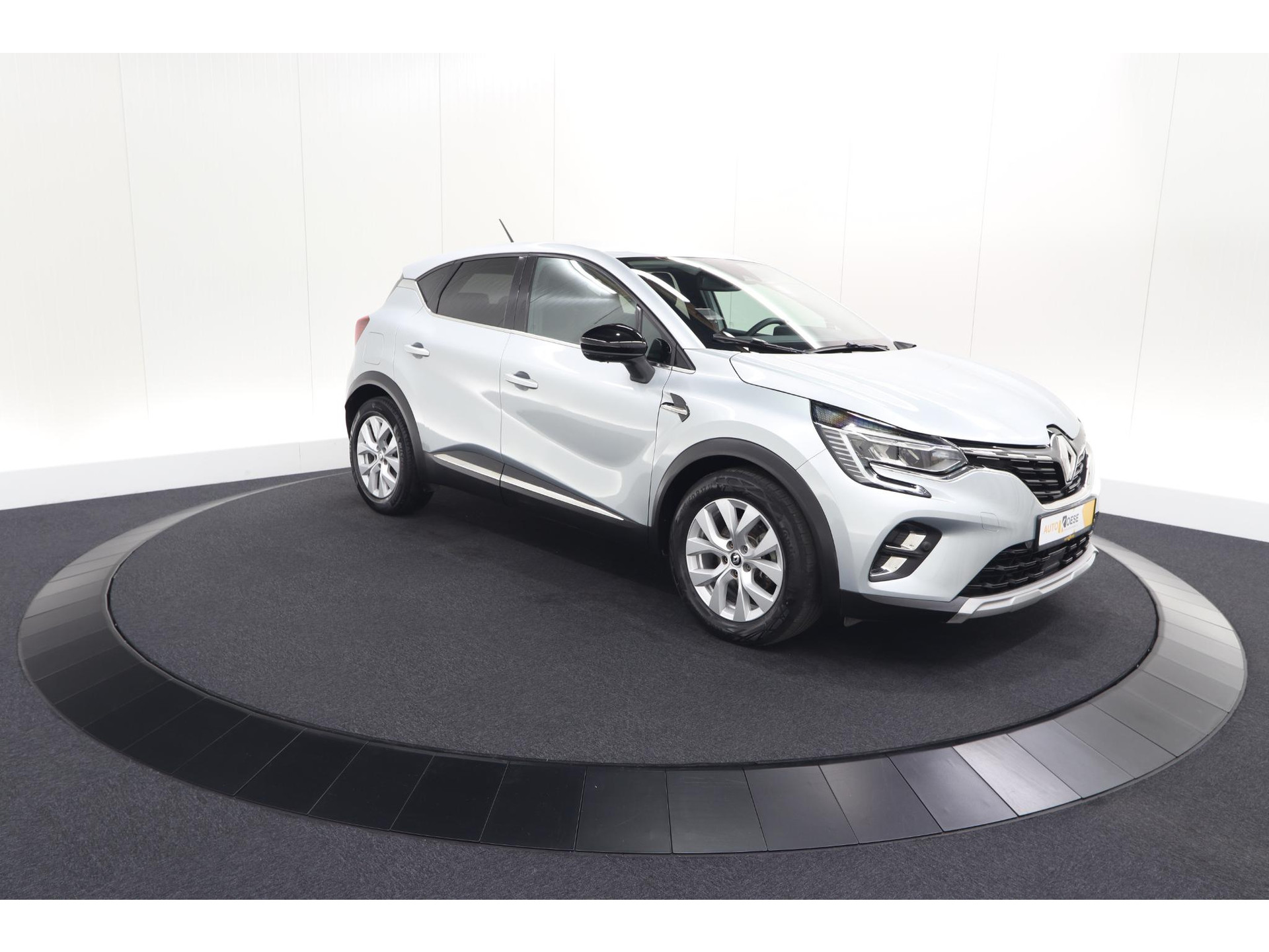 Renault Captur 1.6 E-Tech full hybrid 145 techno | Camera | Parkeersensoren | Climate control | Keyless