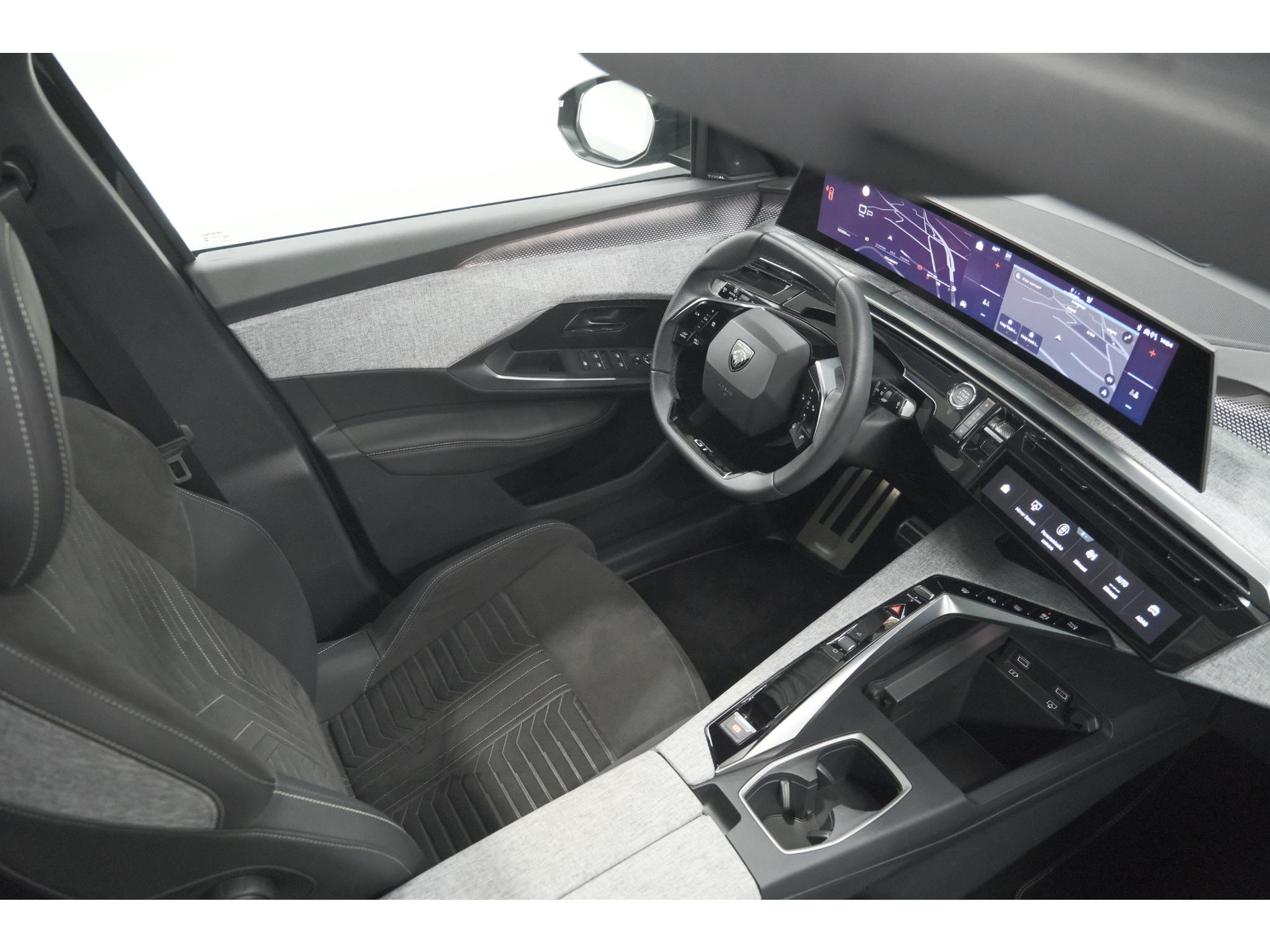 Peugeot 3008 1.2 Hybrid 136 GT | Panoramadak | 360 Camera | Stoelverwarming | Elektrische Kofferklep | Allseason Banden