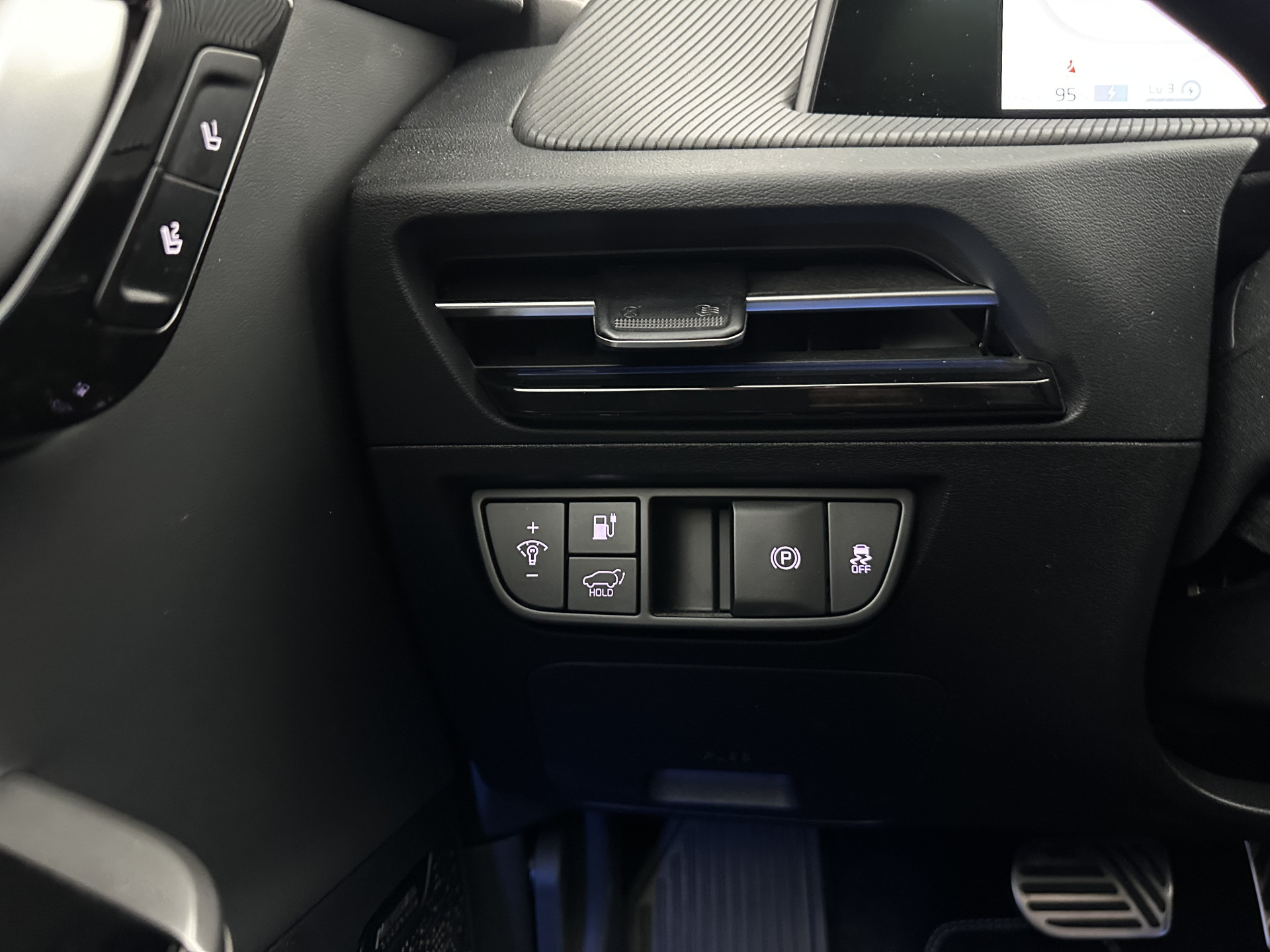 Kia EV6 GT-Line 77.4 kWh [ 3-Fase-11kW ] (SOH-100%) (INCL-BTW) Aut. *HEATPUMP | PANO | HEAD-UP | LEATHER-ALCANTARA | ADAPTIVE-CRUISE | DIGI-COCKPIT | MERIDIAN-AUDIO | MEMORYPACK | FULL-LED | KEYLESS | TOPVIEW | DAB | BLINDSPOT | NAVI-FULLMAP |