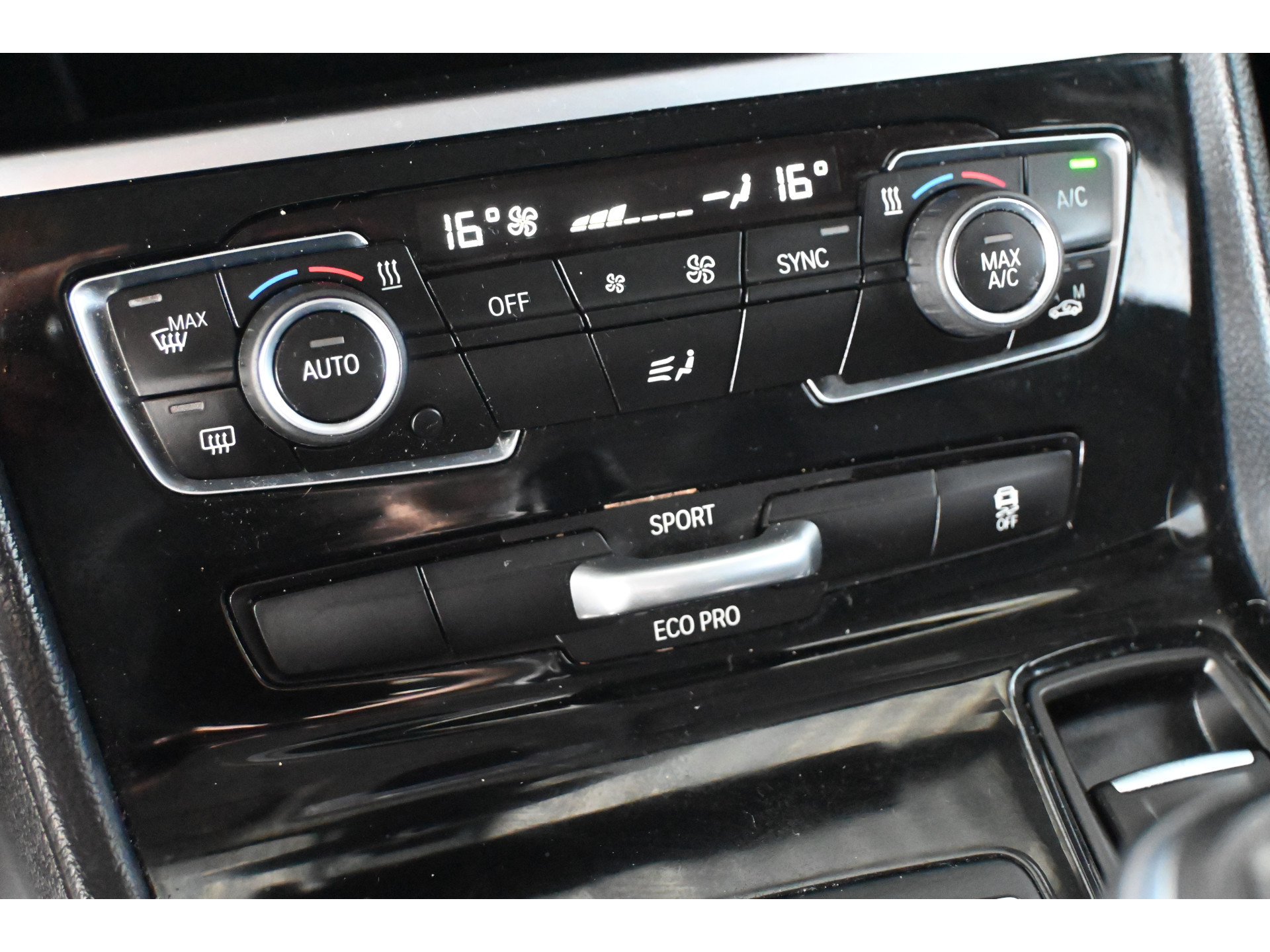 BMW 2-serie Active Tourer 218i Automaat Centennial Executive Navigatie LED Rijklaarprijs! Inruil Mogelijk!