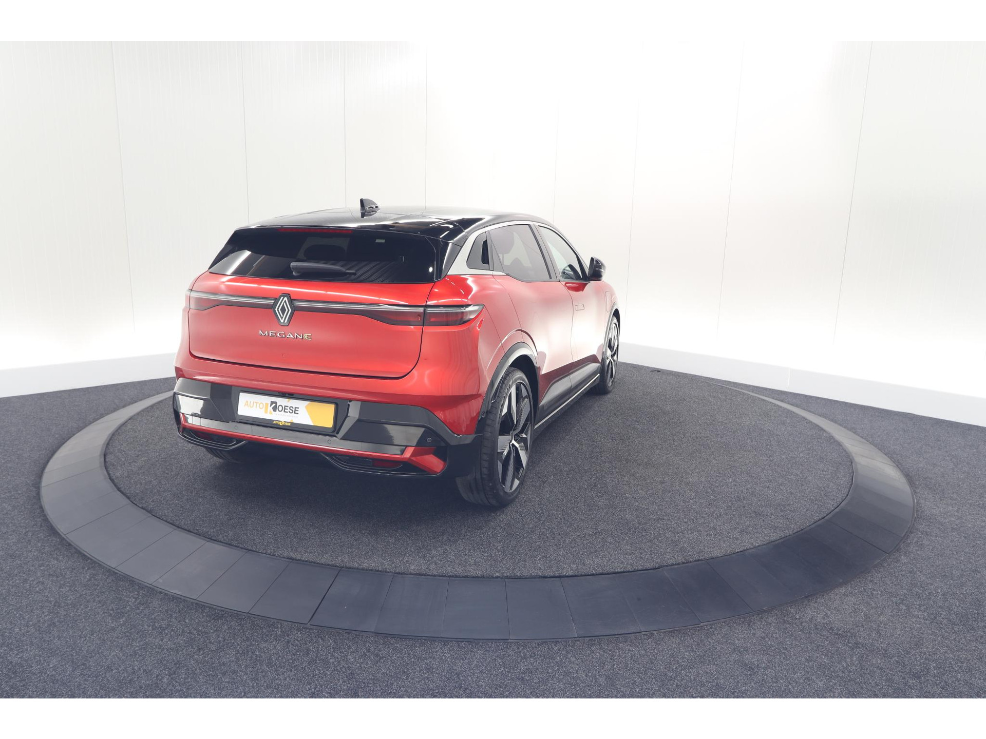Renault Megane E-Tech EV60 Optimum Charge Techno | Adaptieve Cruise Control | Winterpakket | Dodehoekdetectie | Harman Kardon