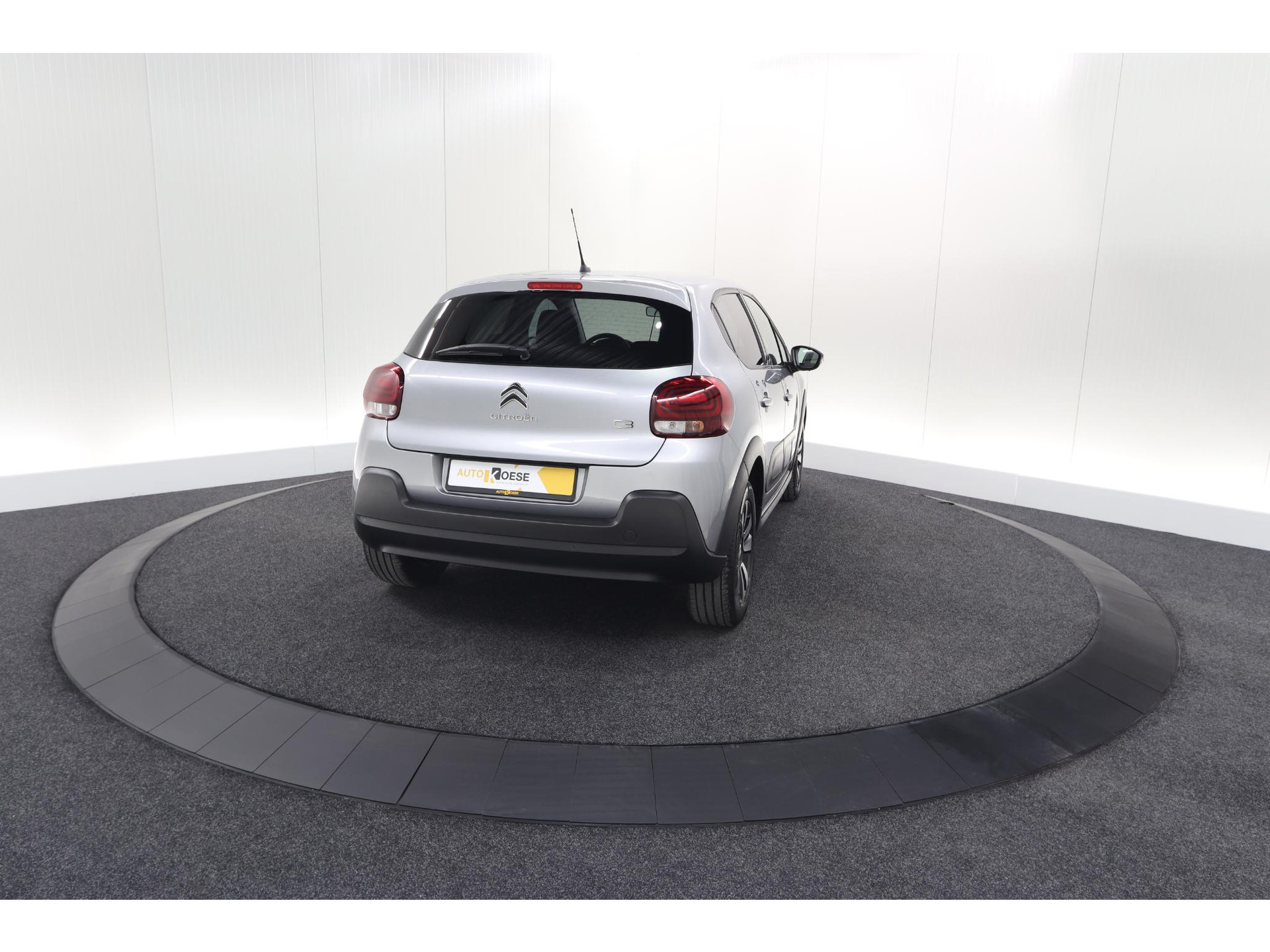 Citroen C3 PureTech 110 EAT6 Max | Parkeersensoren | Apple Carplay | 16 Inch Lichtmetalen Velgen