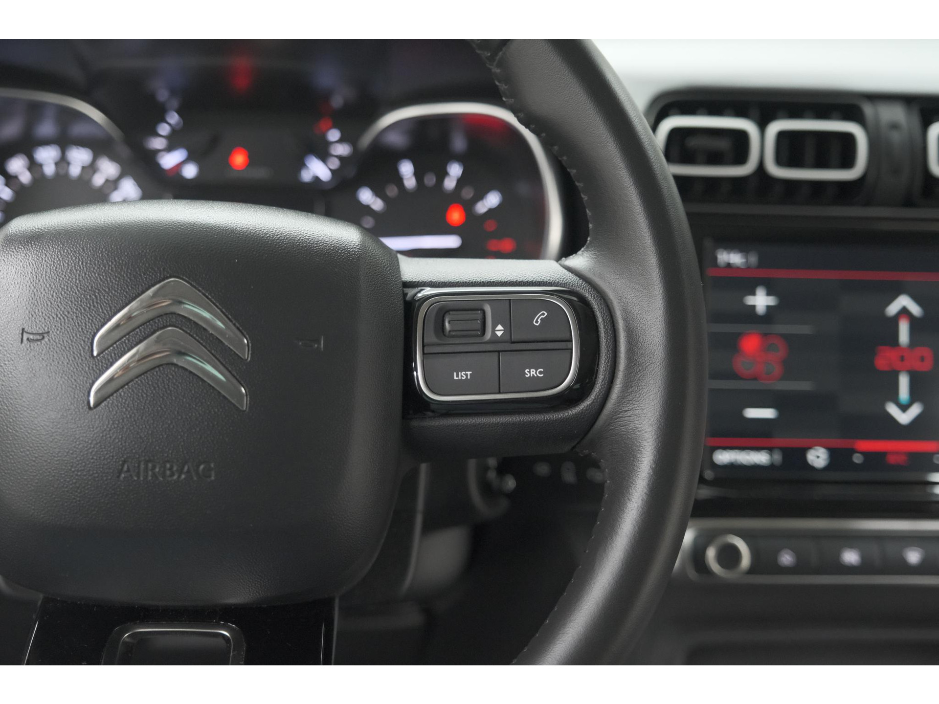 Citroen C3 Aircross PureTech 110 Feel | Parkeersensoren | Navigatie | Apple Carplay