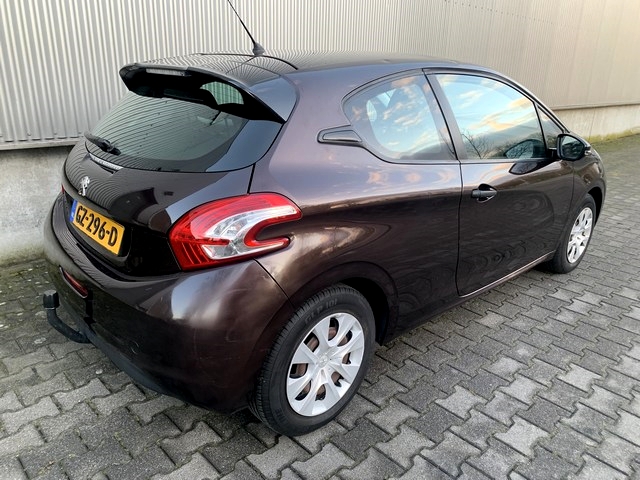 Peugeot 208 1.0 - V E R K O C H T