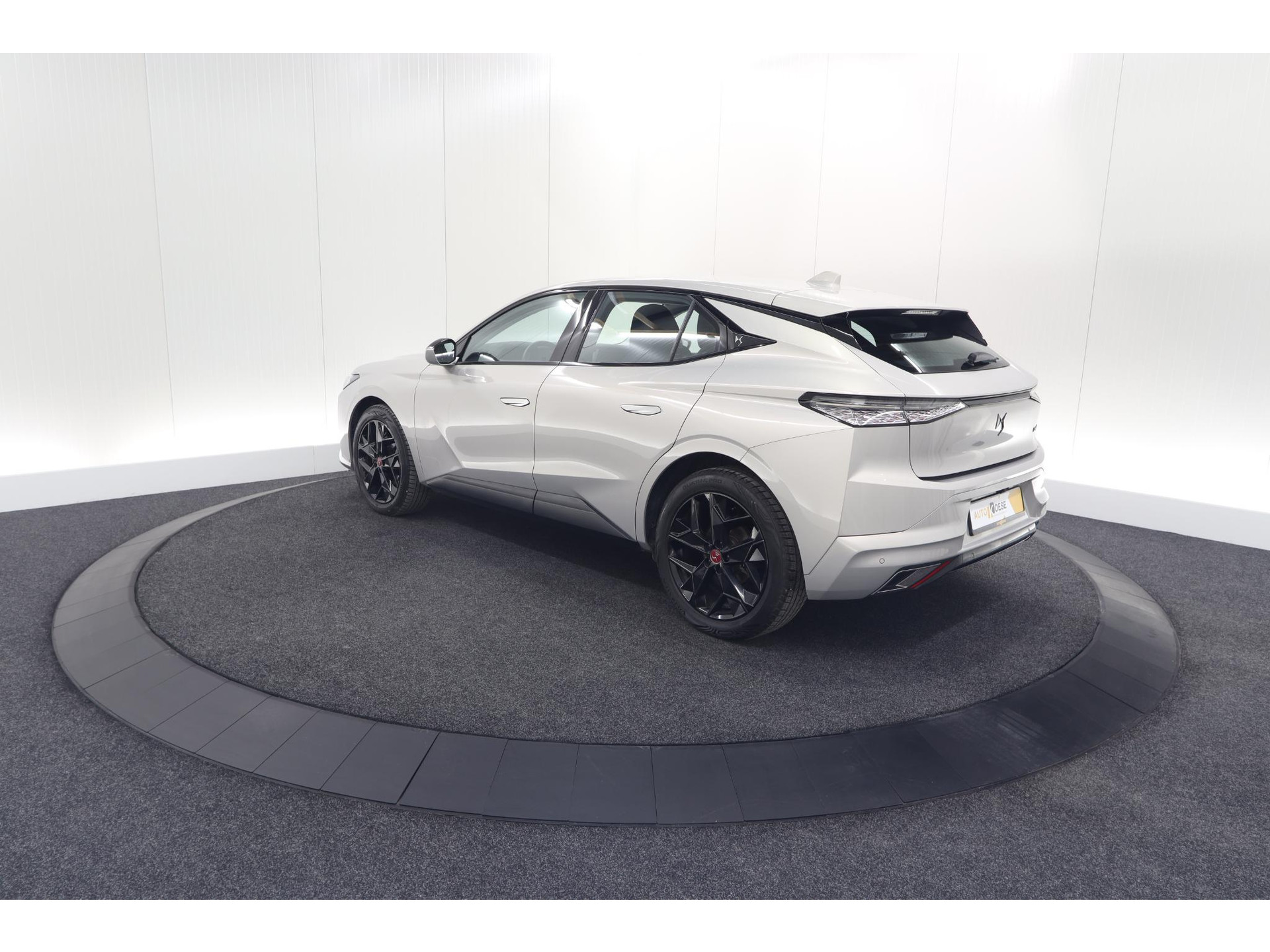 DS 4 PureTech 130 EAT8 Performance Line | Camera | Apple Carplay | Alcantara® bekleding | Parkeersensensoren