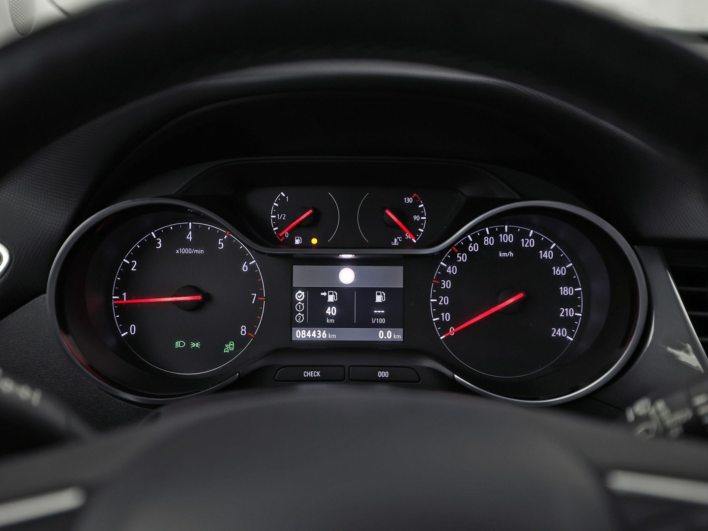 Opel Crossland 1.2 Turbo Elegance (APPLE CARPLAY, GROOT NAVI, CLIMATE, STUUR/STOELVERWARMING, SPORTSTOELEN, TREKHAAK, GETINT GLAS, CRUISE, NIEUWSTAAT)