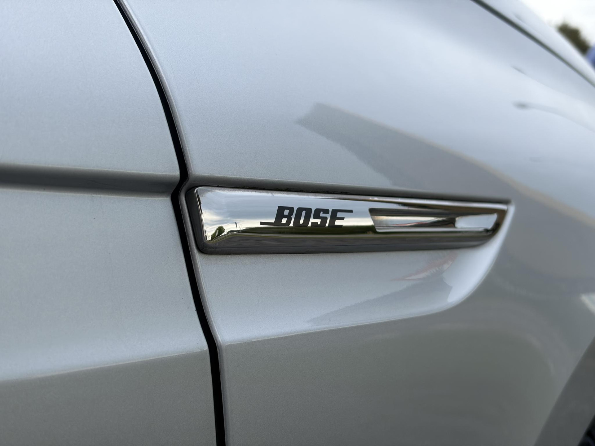 Renault Mégane Estate 1.2 TCe Bose ✓2 Eigenaar✓Pano✓Camera✓Net beurt gehad✓Navi✓Keyless✓Clima✓Cruise✓Leder✓131pk✓Pdc V+A✓6 Bak✓Rijstrooksensor✓Dodehoeksensor✓17'' Lm velgen✓N.A.P✓Apk tot 09-2027