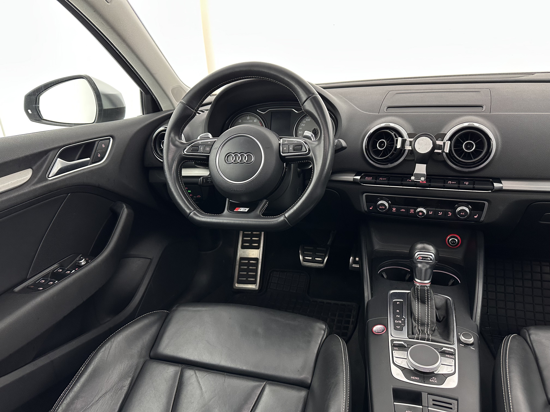 Audi S3 Sportback 2.0 TFSI Quattro Pro Line Plus Aut. *PANO | LEATHER | HEATED-SPORTSEATS | ADAPTIVE-CRUISE | FULL-LED | KEYLESS | CAMERA | NAVI-FULLMAP | PRIVACYGLASS | SHIFTPADDLES | ECC | PDC | 18''ALU*