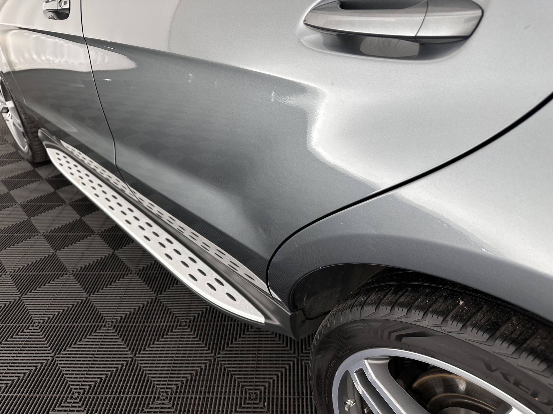 Mercedes-Benz GLE-klasse 350 d 4MATIC AMG Sport Edition (INCL-BTW) *PANO | DISTRONIC-PLUS | LEATHER | FULL-LED | BLINDSPOT | HARMAN/KARDON | TOPVIEW | MEMORY-PACK | AIRSUSPENSION | HEATED-COMFORTSEATS | NAVI-FULLMAP | PRIVACYGLASS | 21"ALU*