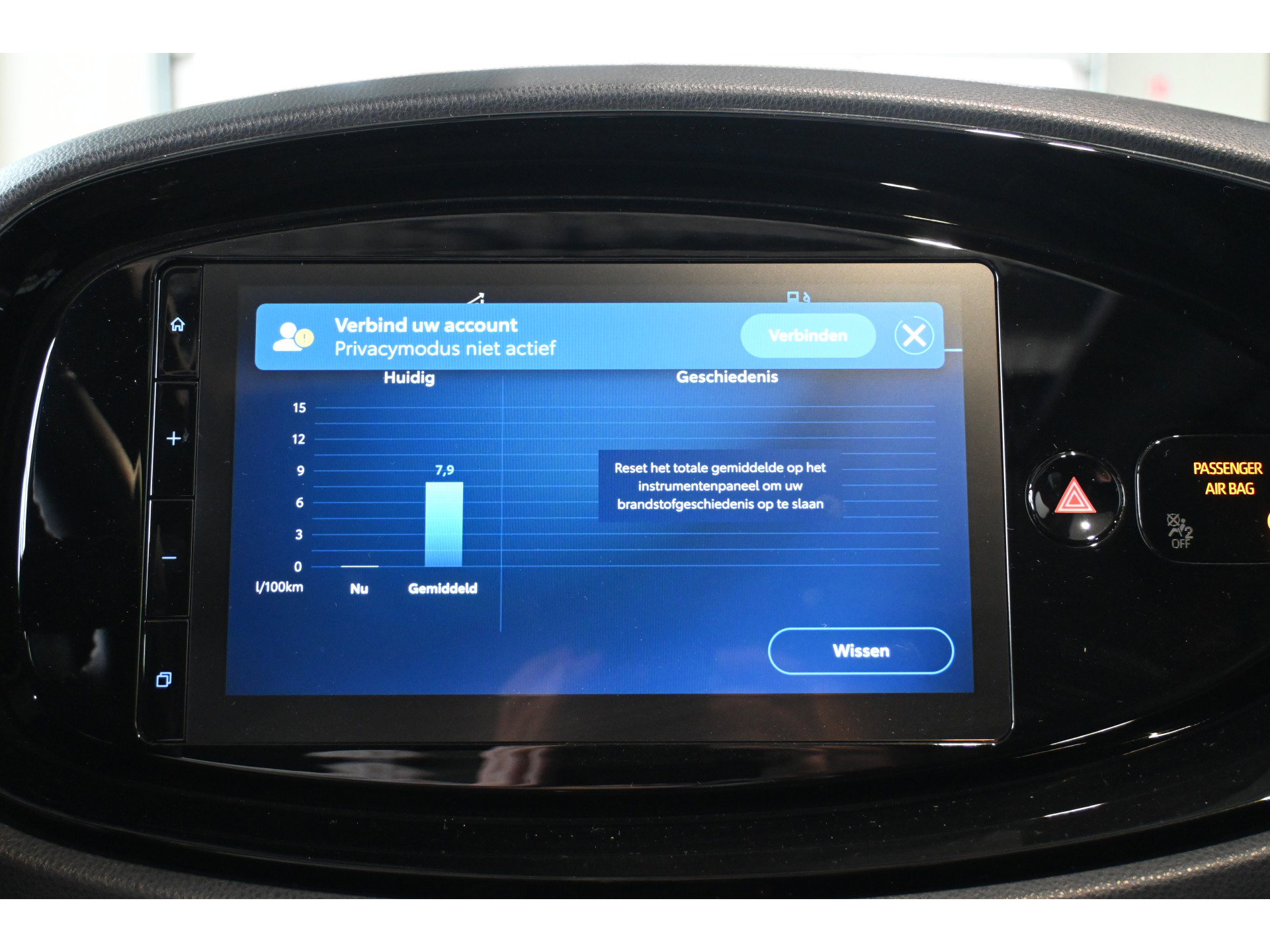 Toyota Aygo X 1.0 VVT-i MT Play Clima Carplay Panoramadak Camera LED Rijklaarprijs Inruil Mogelijk!