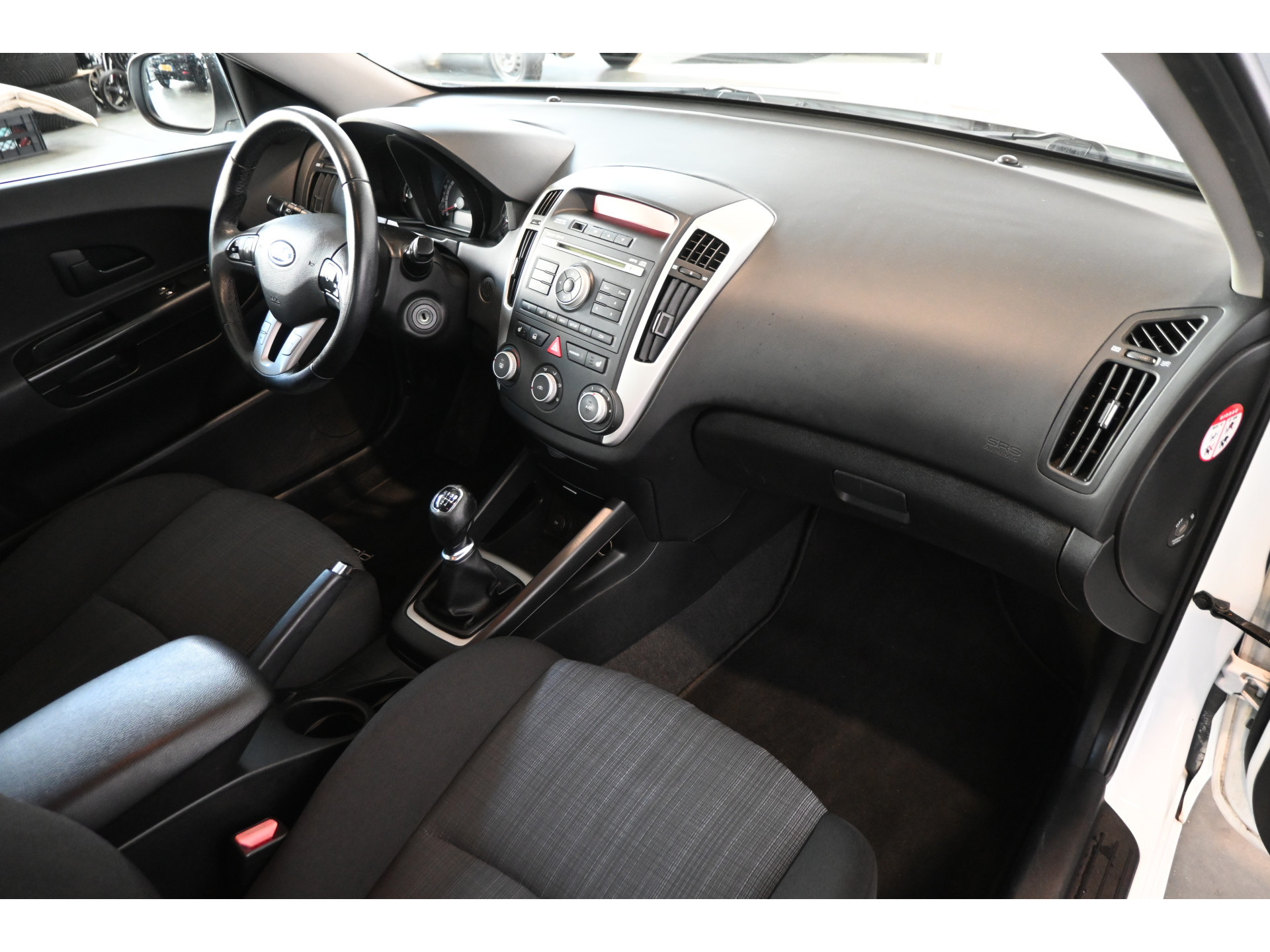 Kia cee'd 1.4 CVVT X-tra Airco Trekhaak Stoelverwarming All in Prijs! Inruil Mogelijk!