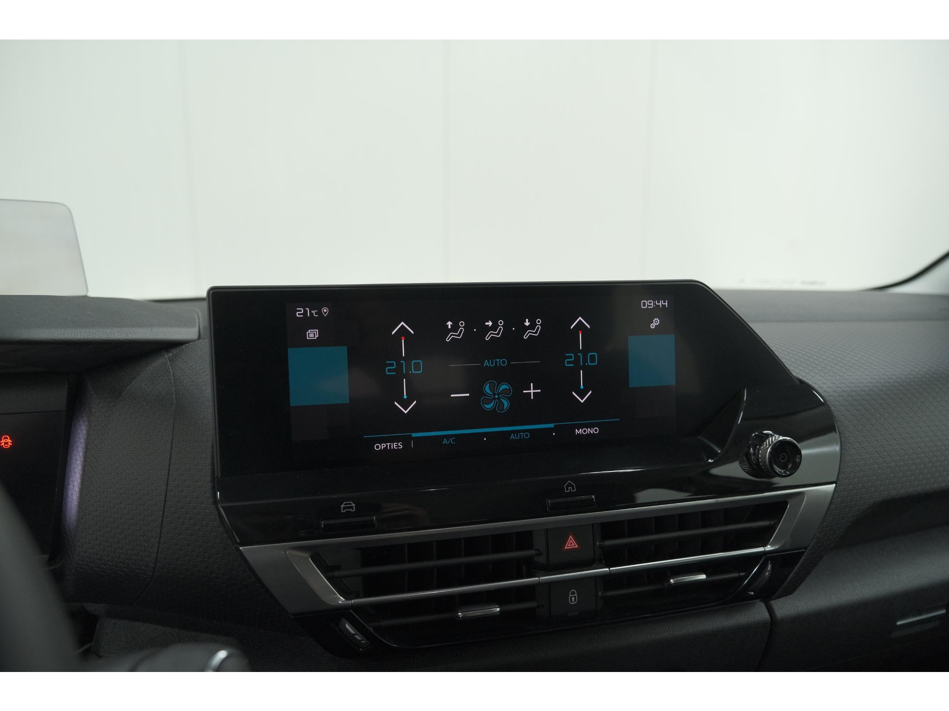 Citroen C4 Puretech 130 Feel Pack | Head-Up Display | Camera | Navigatie | Keyless Entry
