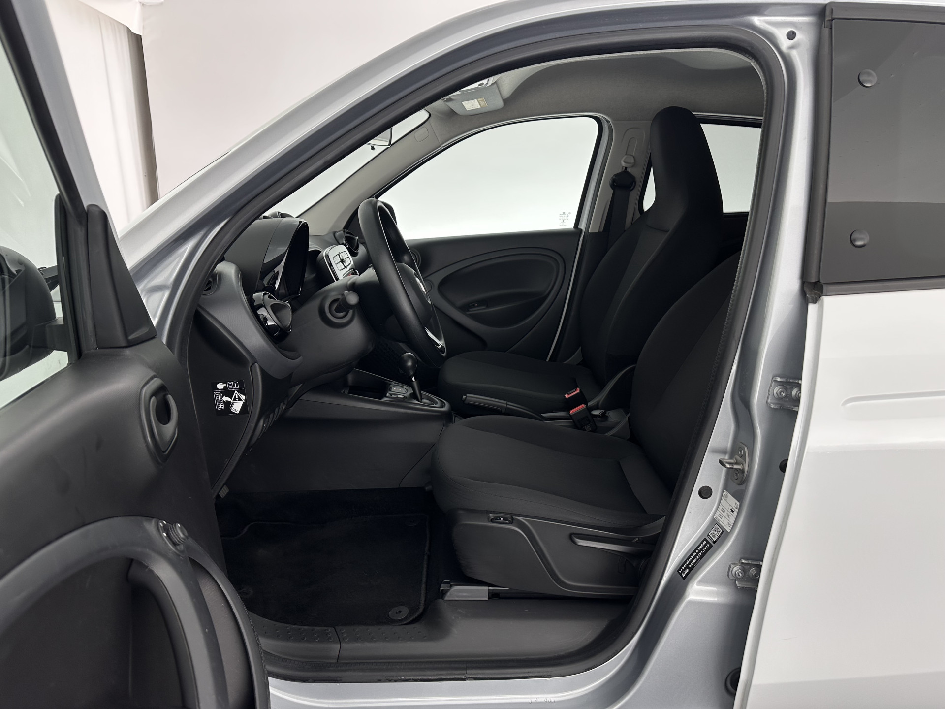 Smart forfour EQ Comfort 18 kWh [ 3-Fase-22kW ] {SOH-96%} Aut. *HEATED-COMFORTSEATS | DAB+ | AIRCO | CRUISE | 15''ALU | PRIVACY-GLASS*