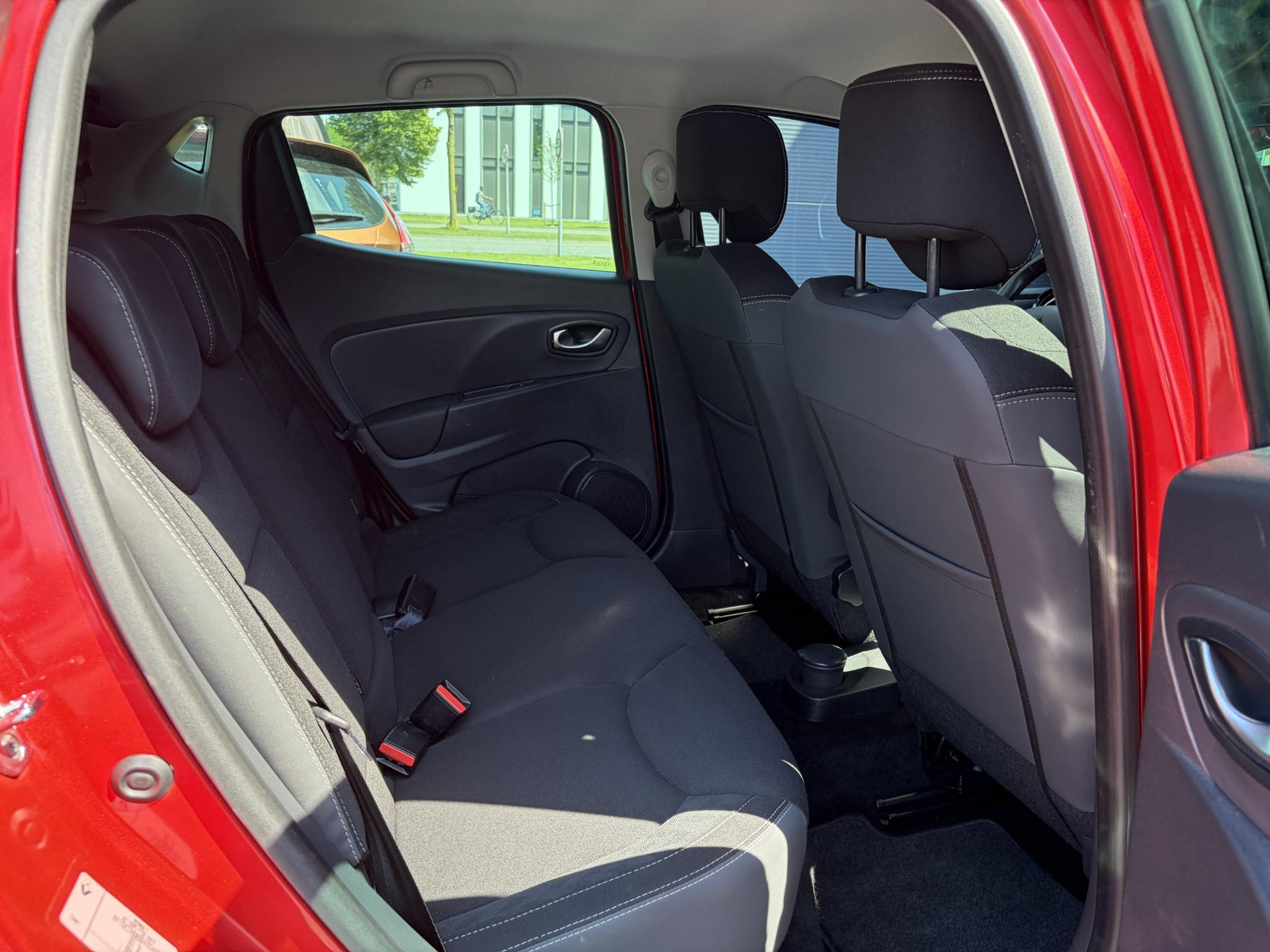 Renault Clio 0.9 TCe Limited Trekhaak,Navi,Keyless,Airco,Cruise,Pdc,Lm velgen,N.A.P,Apk tot 11-2026