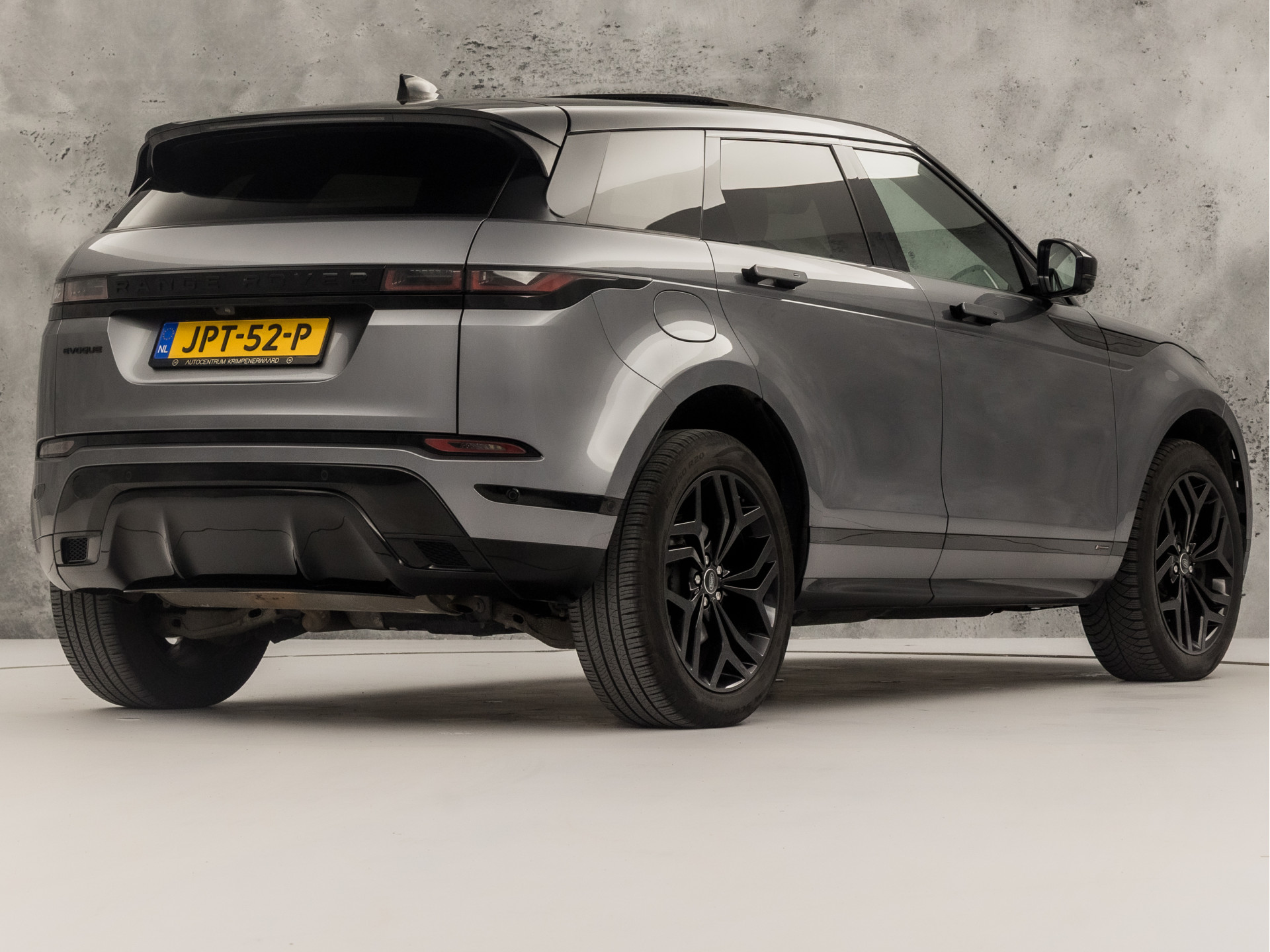 Land Rover Range Rover Evoque 1.5 P300e AWD R-Dynamic SE 309Pk Automaat (PANORAMADAK, APPLE CARPLAY, 360 CAMERA, MERIDIAN AUDIO, MEMORY SEATS, STUUR/STOELVERWARMING, ADAPTIVE CRUISE, VIRTUAL DASHBOARD, NIEUWSTAAT)