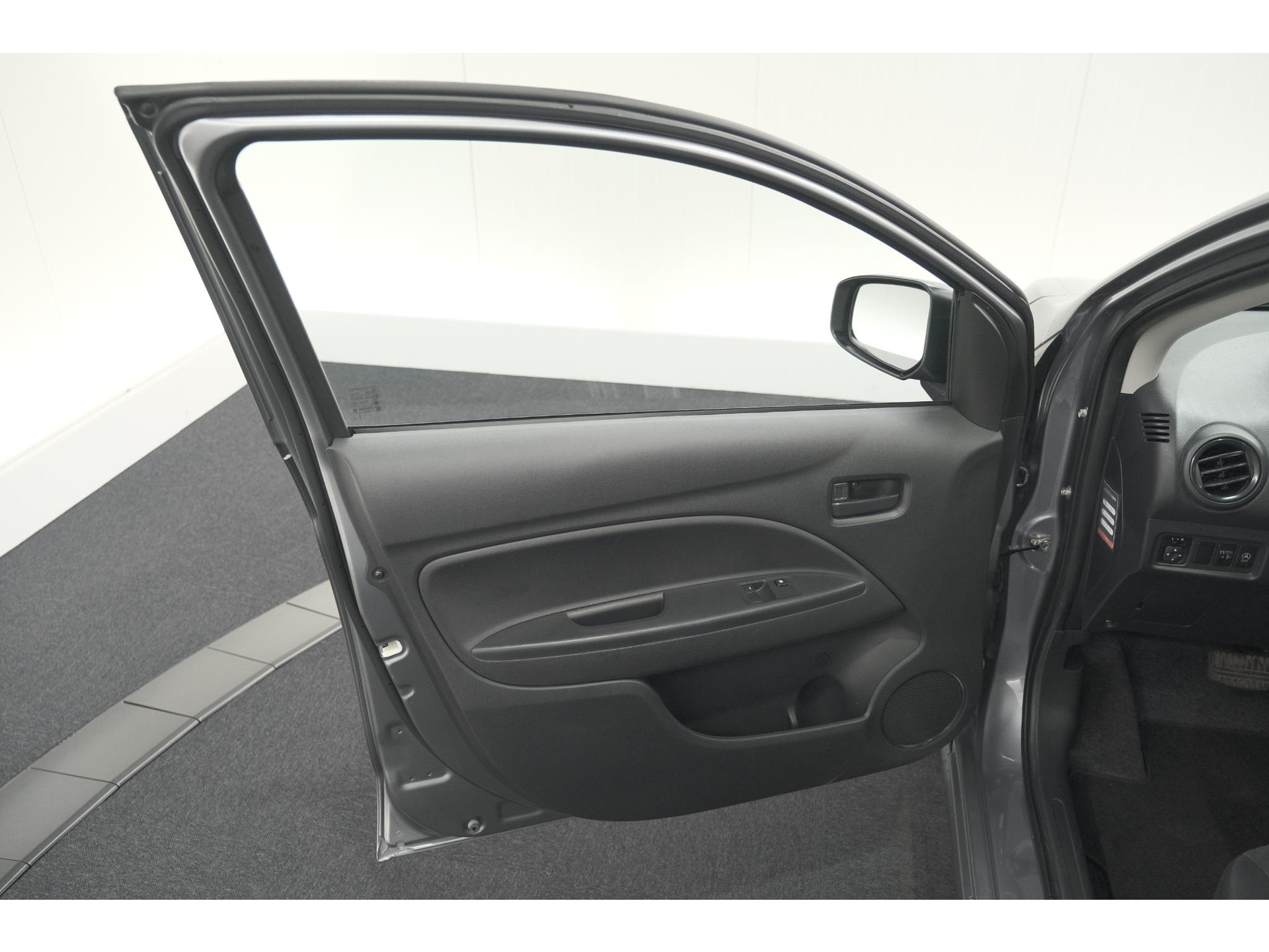 Mitsubishi Space Star 1.0 Cool+ | AUTOMAAT | Parkeersensoren | Airco | 5 deurs
