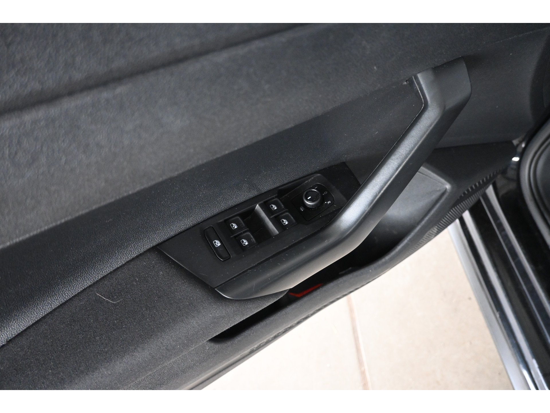 Volkswagen Polo 1.0 TSI R-Line Edition Airco Carplay Cruise Control Rijklaarprijs! Inruil Mogelijk!