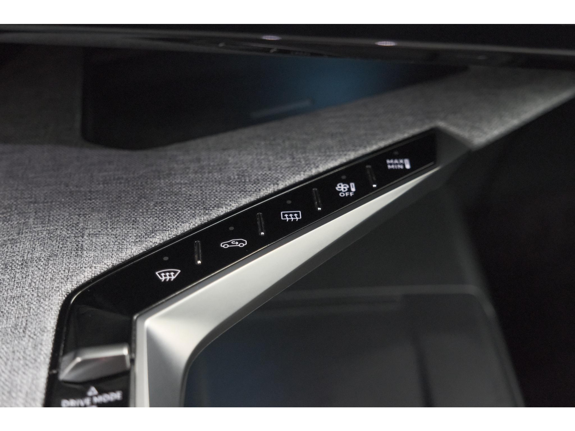 Peugeot 3008 1.2 Hybrid 145 GT | Adaptieve Cruise Control | Elektrische Kofferklep | Alcantara Stoelen | Camera