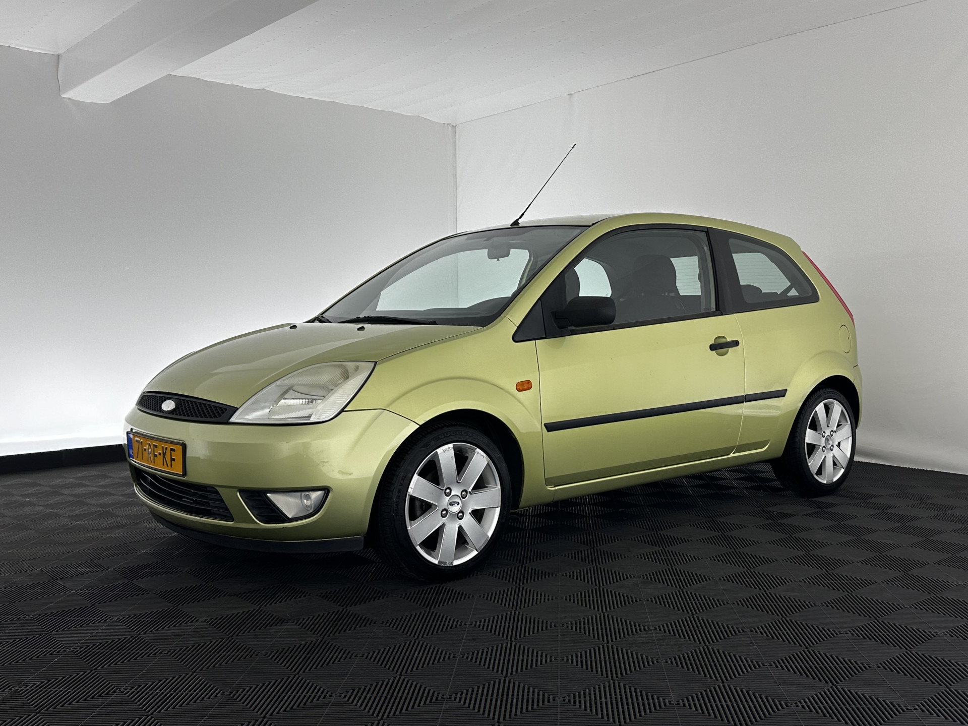 Ford Fiesta 1.3 Futura * AIRCO | RADIO-CD | 16"ALU *