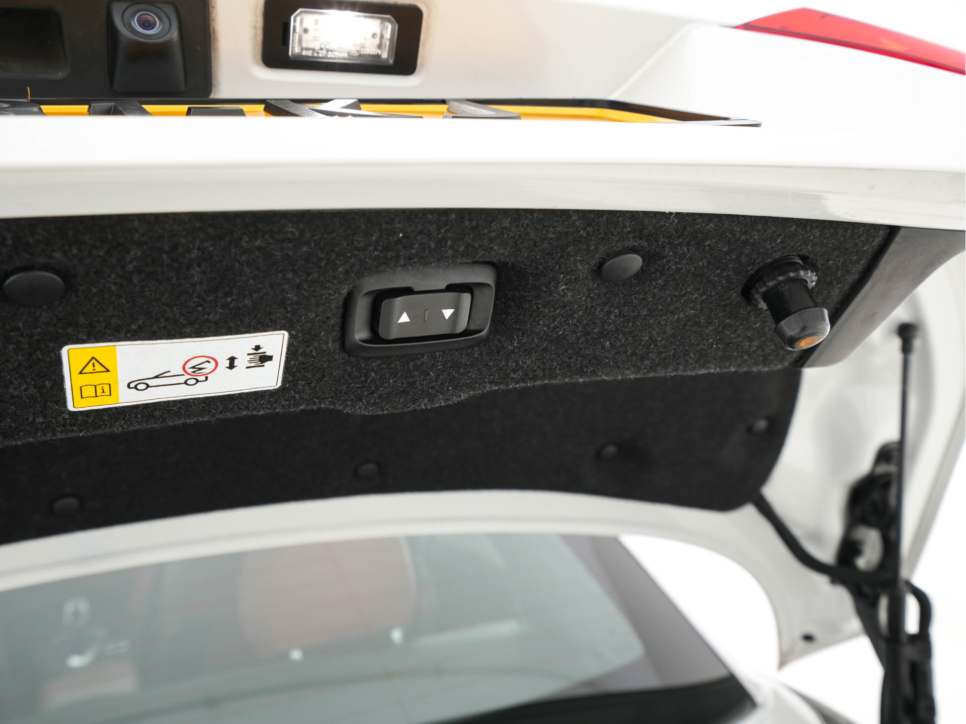 BMW 4-serie Cabrio 435d xDrive M-SportPack Centennial High-Executive Aut. *LEATHER | FULL-LED | ADAPTIVE-CRUISE | MEMORY-PACK | AIRSCARF | BLINDSPOT | HIFI-SOUND | KEYLESS | DAB+ | HEATED-SPORTSEATS | CAMERA | HEAD-UP | NAVI-FULLMAP | 19''ALU*