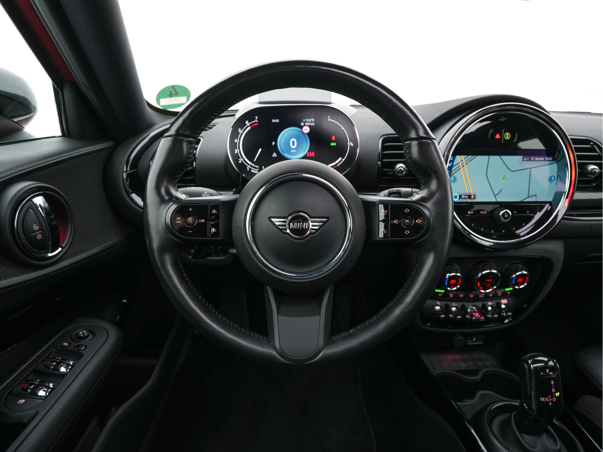 MINI Mini Clubman 2.0 Cooper S ALL4  Premier Plus JCW (INCL-BTW) Aut * PANO | LEATHER | FULL-LED | HEATED-SPORTSEATS | DIGI-COCKPIT | AMBIENT-LIGHT | PRIVACY-GLASS | HEAD-UP | PDC | CAMERA | DAB  | KEYLESS | TOWBAR | 18"ALU*