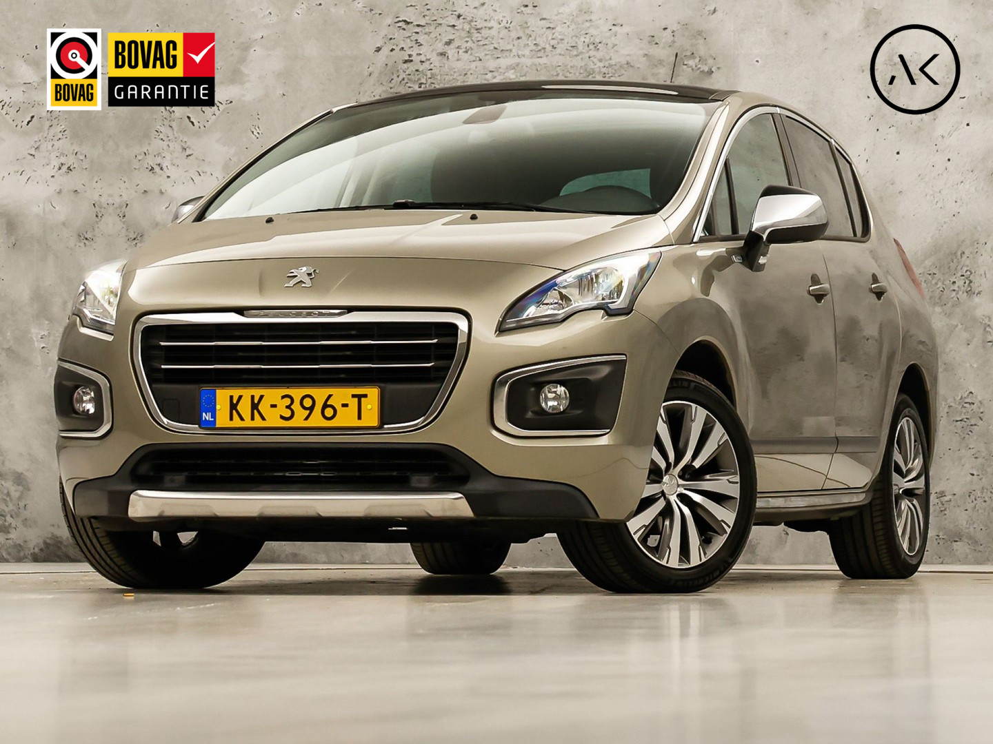 Peugeot 3008 1.2 PureTech Sport (PANORAMADAK, NAVIGATIE, CLIMATE, GETINT GLAS, SPORTSTOELEN, CRUISE, PARKEERSENSOREN, NIEUWSTAAT)
