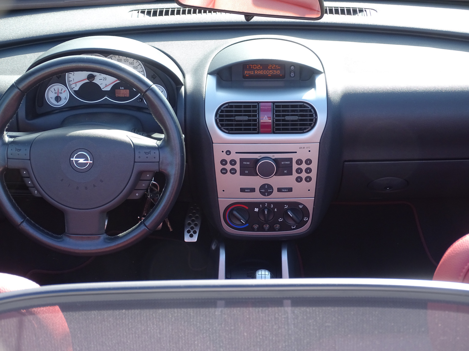 Opel Tigra TwinTop hardtop cabriolet 1.4-16V Temptation
