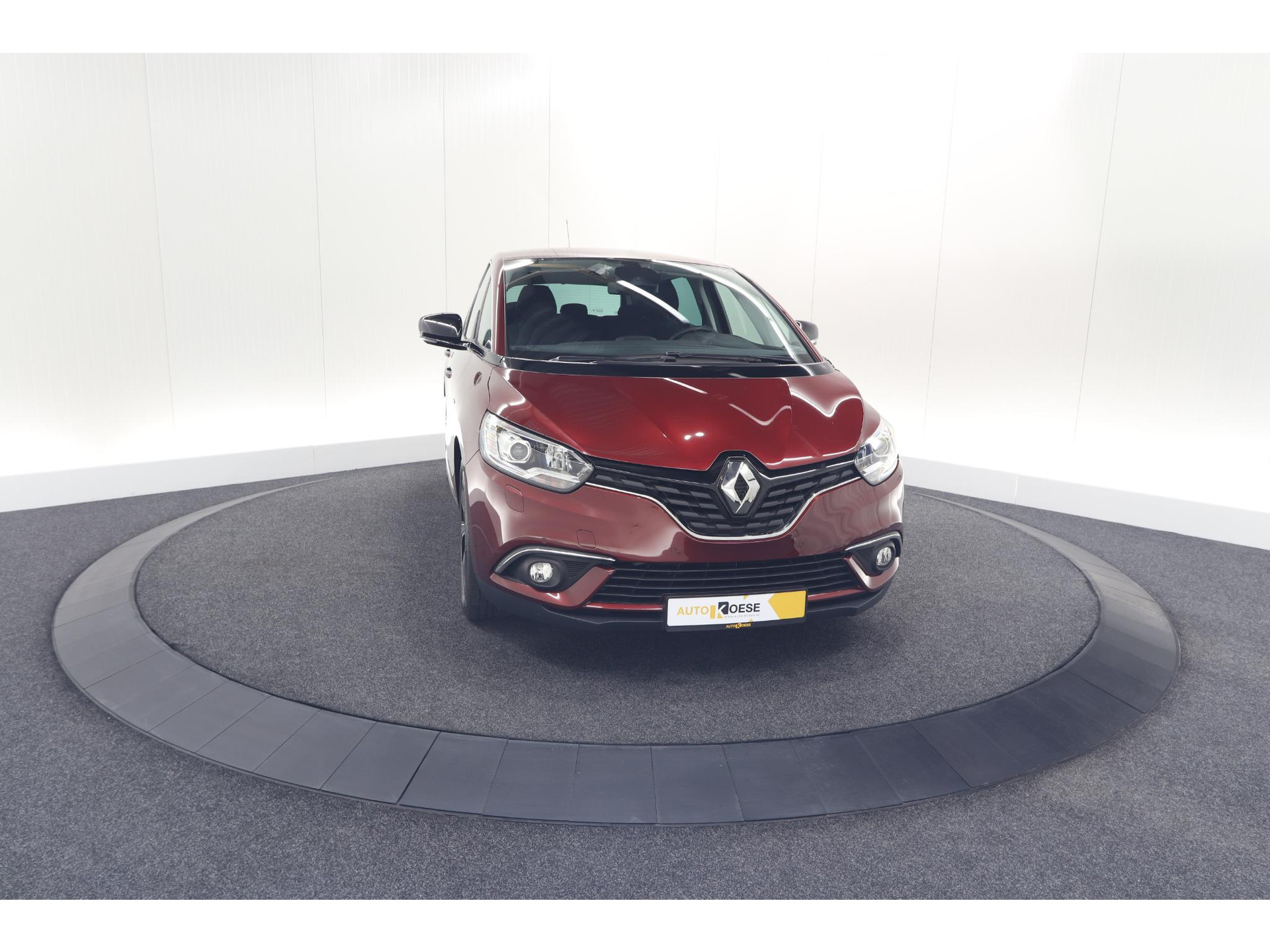 Renault Scénic TCe 140 EDC Limited | Camera | Stoelverwarming | Navigatie | Apple Carplay
