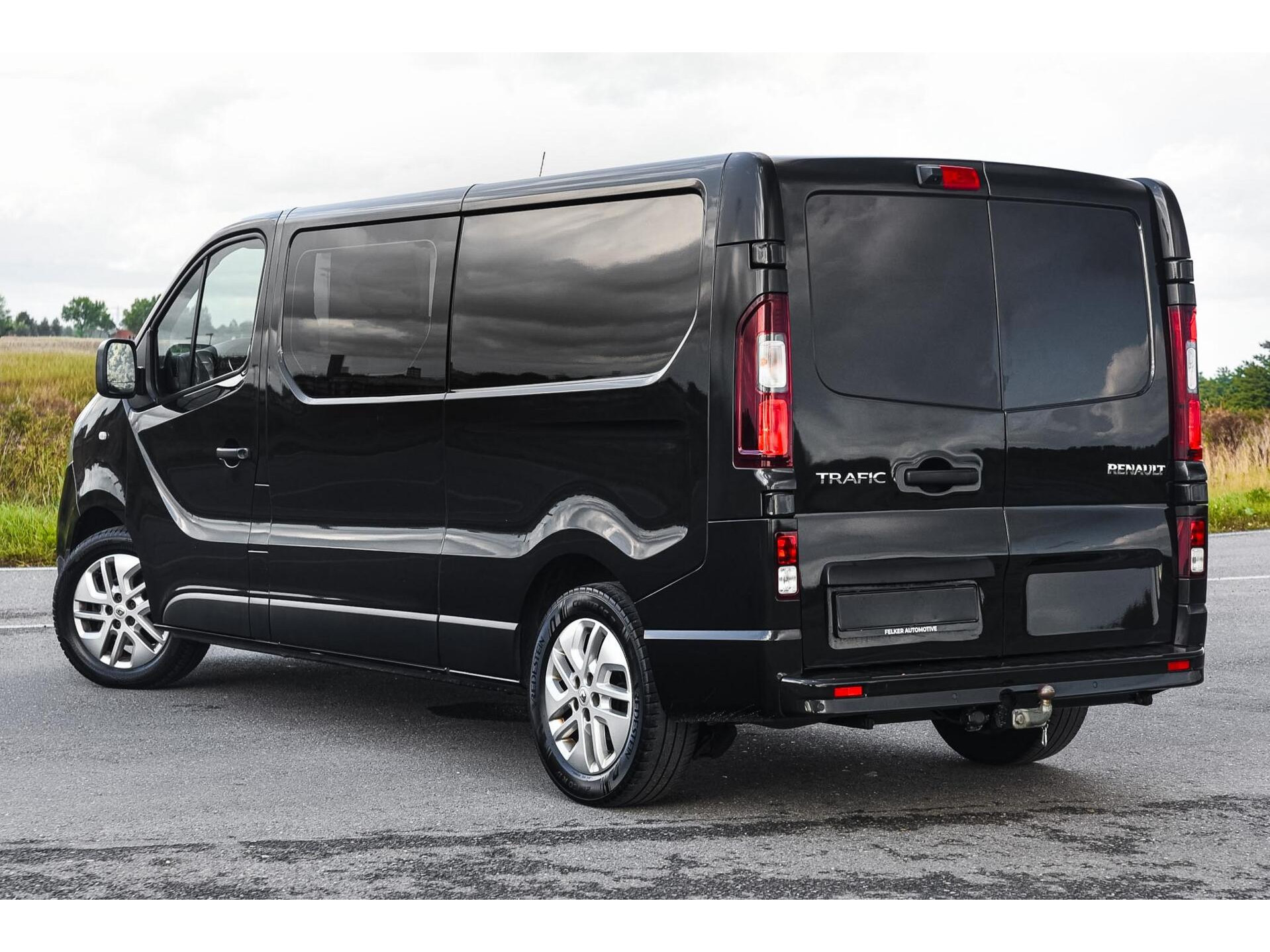Trafic 2.0 dCi 145 DC Luxe | Automaat | 6-Pers