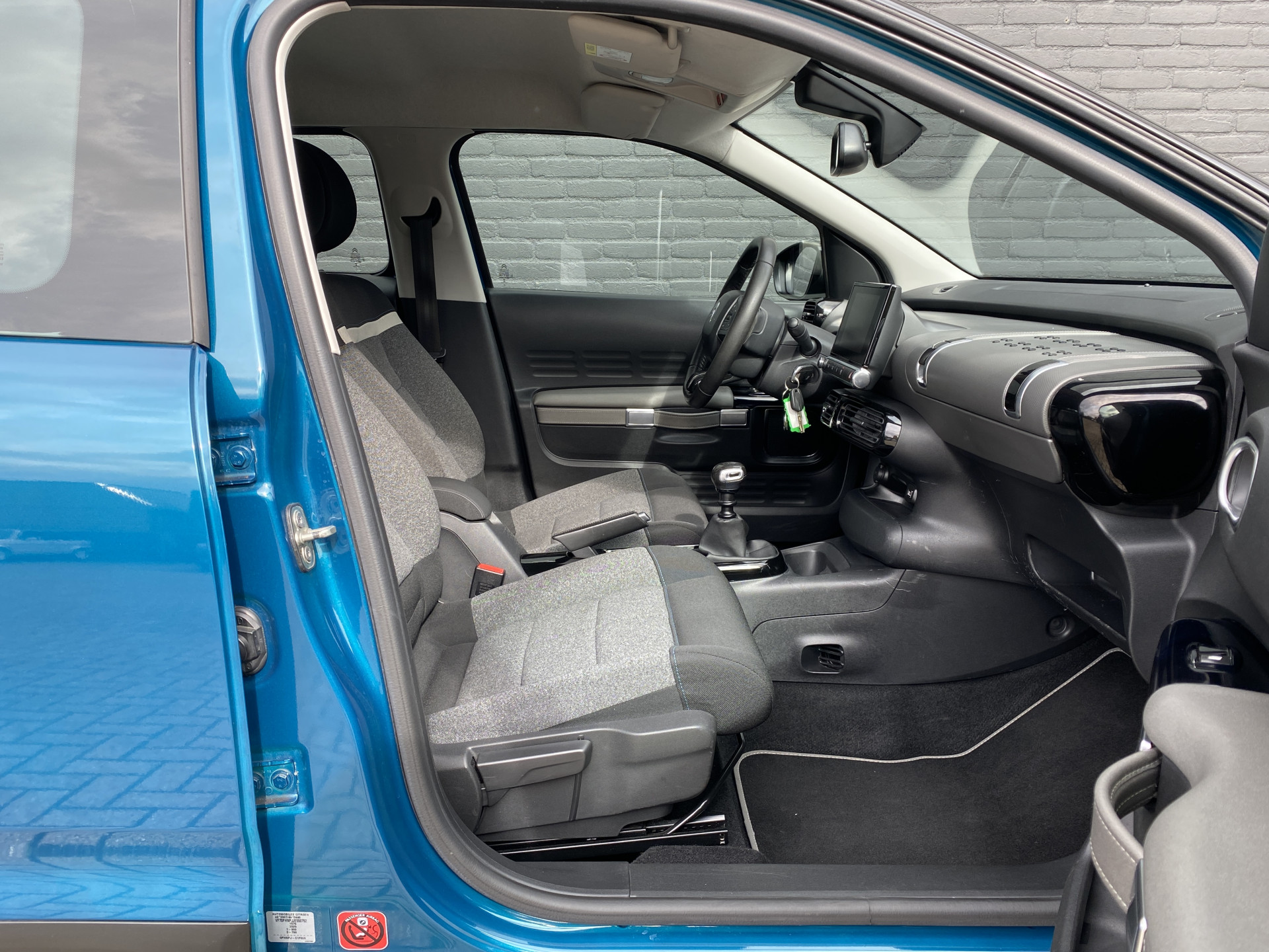Citroën C4 Cactus 1.2 PureTech Business | navigatie | trekhaak | cruise control | parkeersensoren | apple carplay/android auto