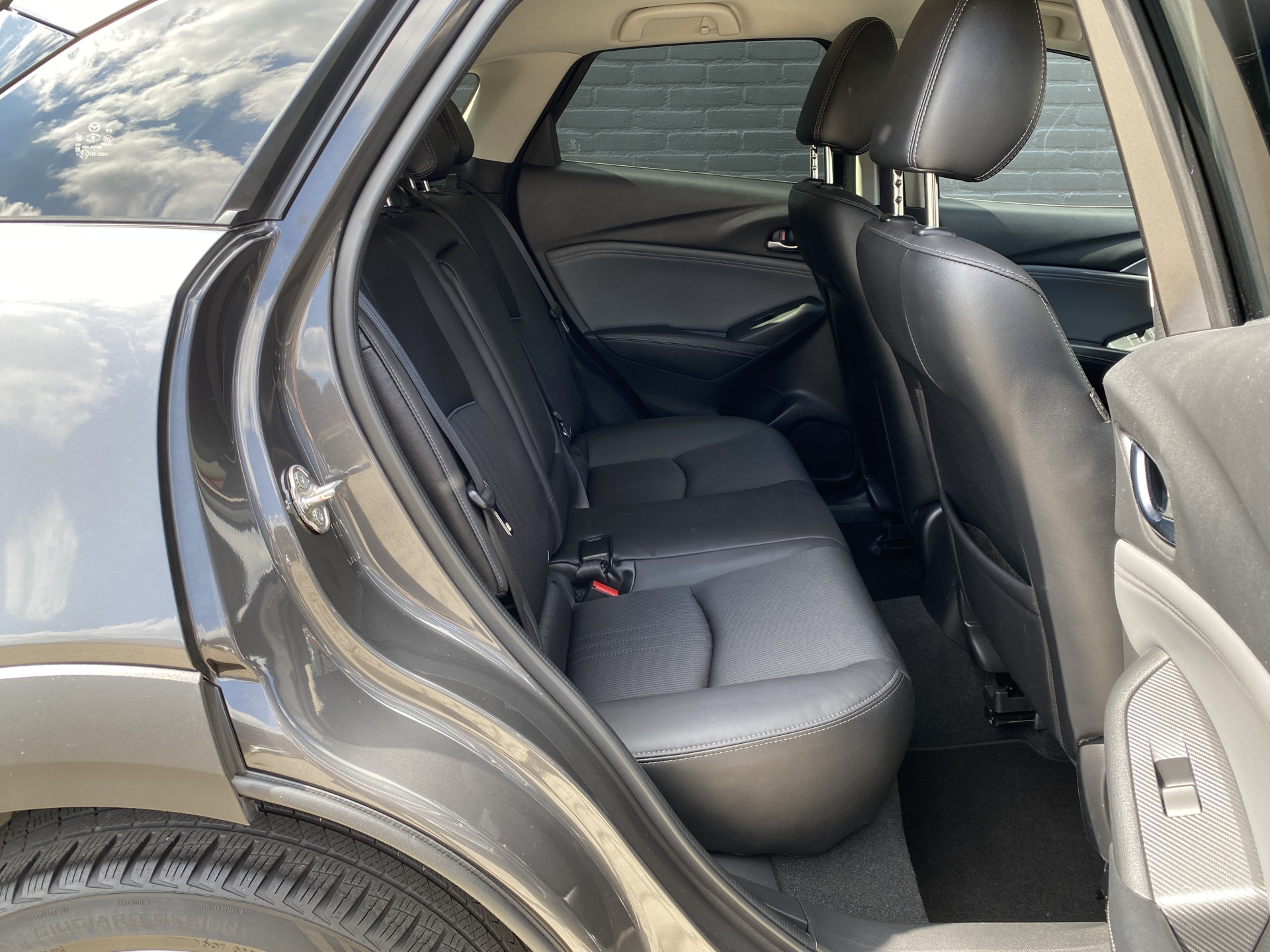 Mazda CX-3 2.0 SkyActiv-G 120 GT-M AUT. | navigatie | trekhaak | leder interieur | head up display | camera | apple carplay