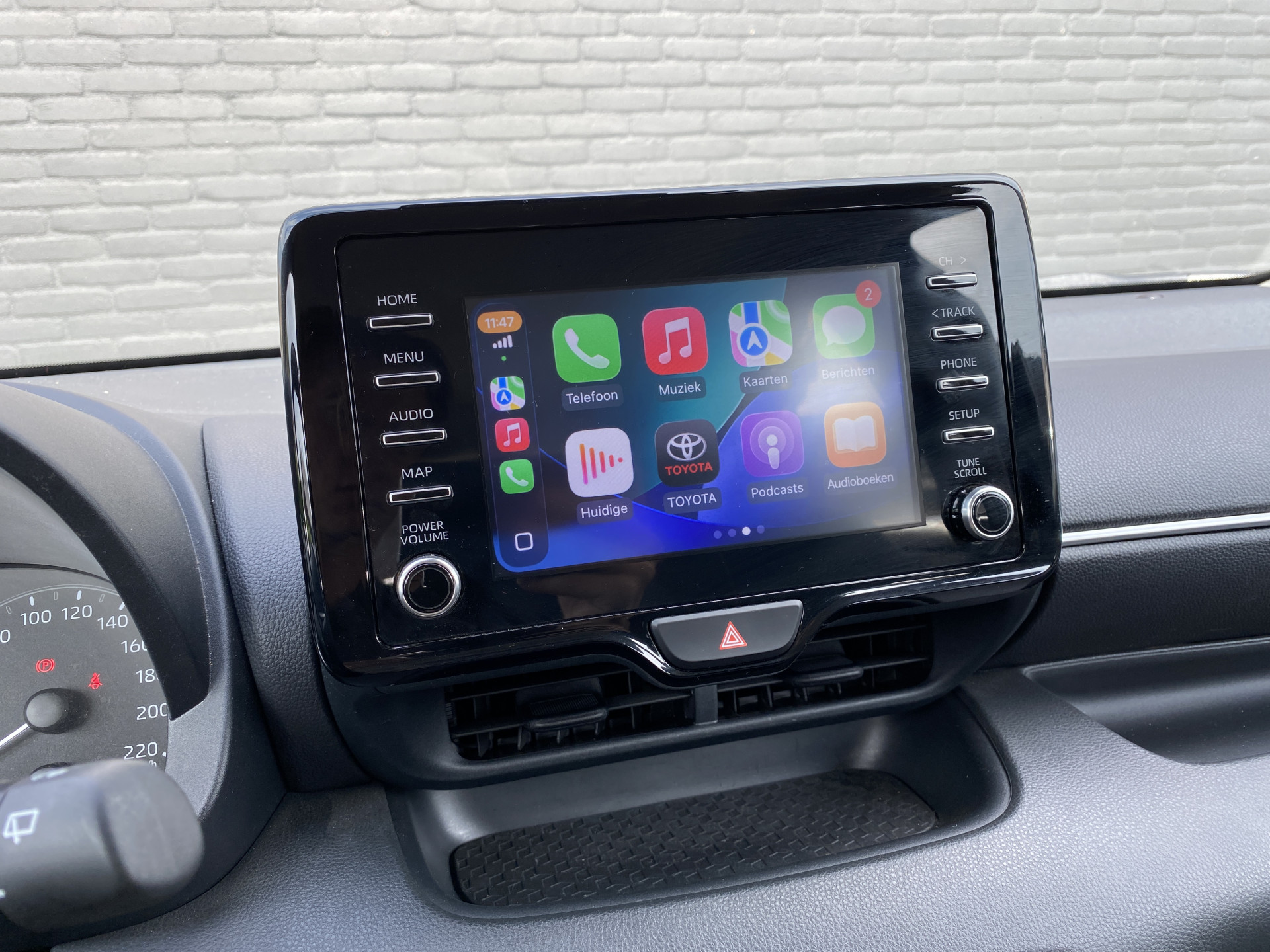 Toyota Yaris 1.0 VVT-i Active | 1e eigenaar | apple carplay/android auto | trekhaak | camera | adaptieve cruise | BTW