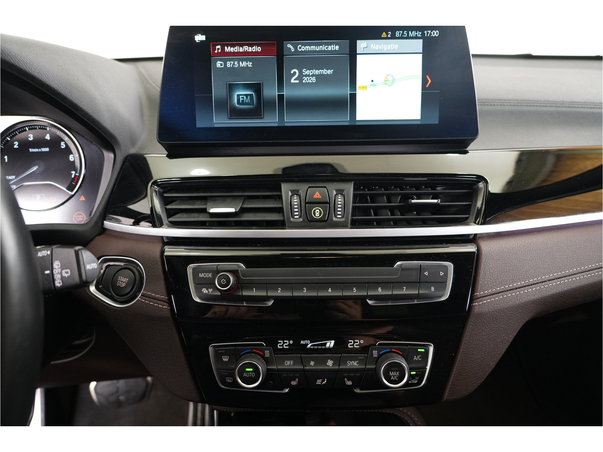 BMW X2 xDrive25e PHEV 220 pk | SOH 93% | M Sport | Pano | Leder | Head-up |