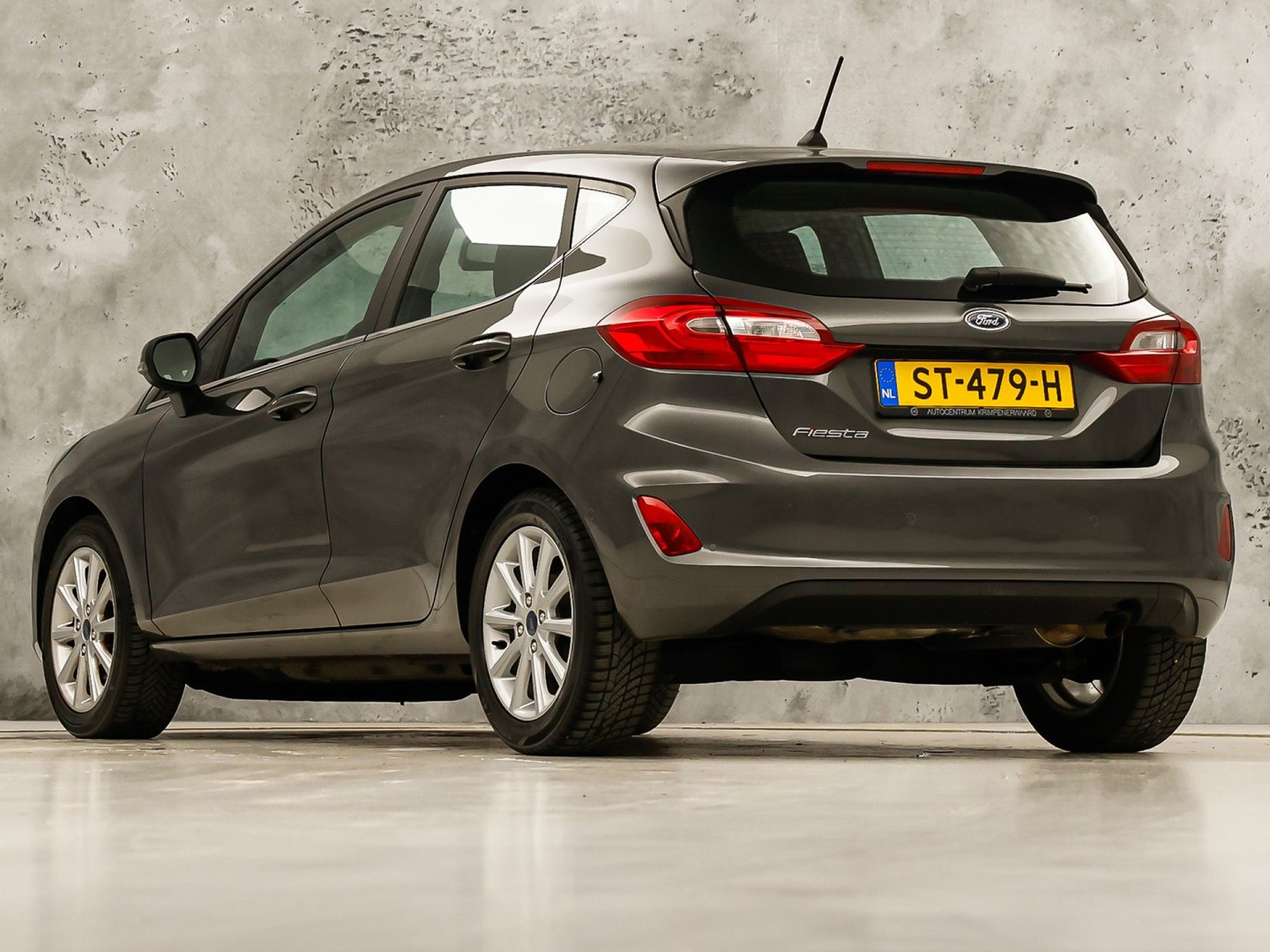 Ford Fiesta 1.0 EcoBoost Titanium Sport (APPLE CARPLAY, GROOT NAVI, CLIMATE, CAMERA, SPORTSTOELEN, ADAPTIVE CRUISE, KEYLESS, PARKEERSENSOREN, NIEUWSTAAT)