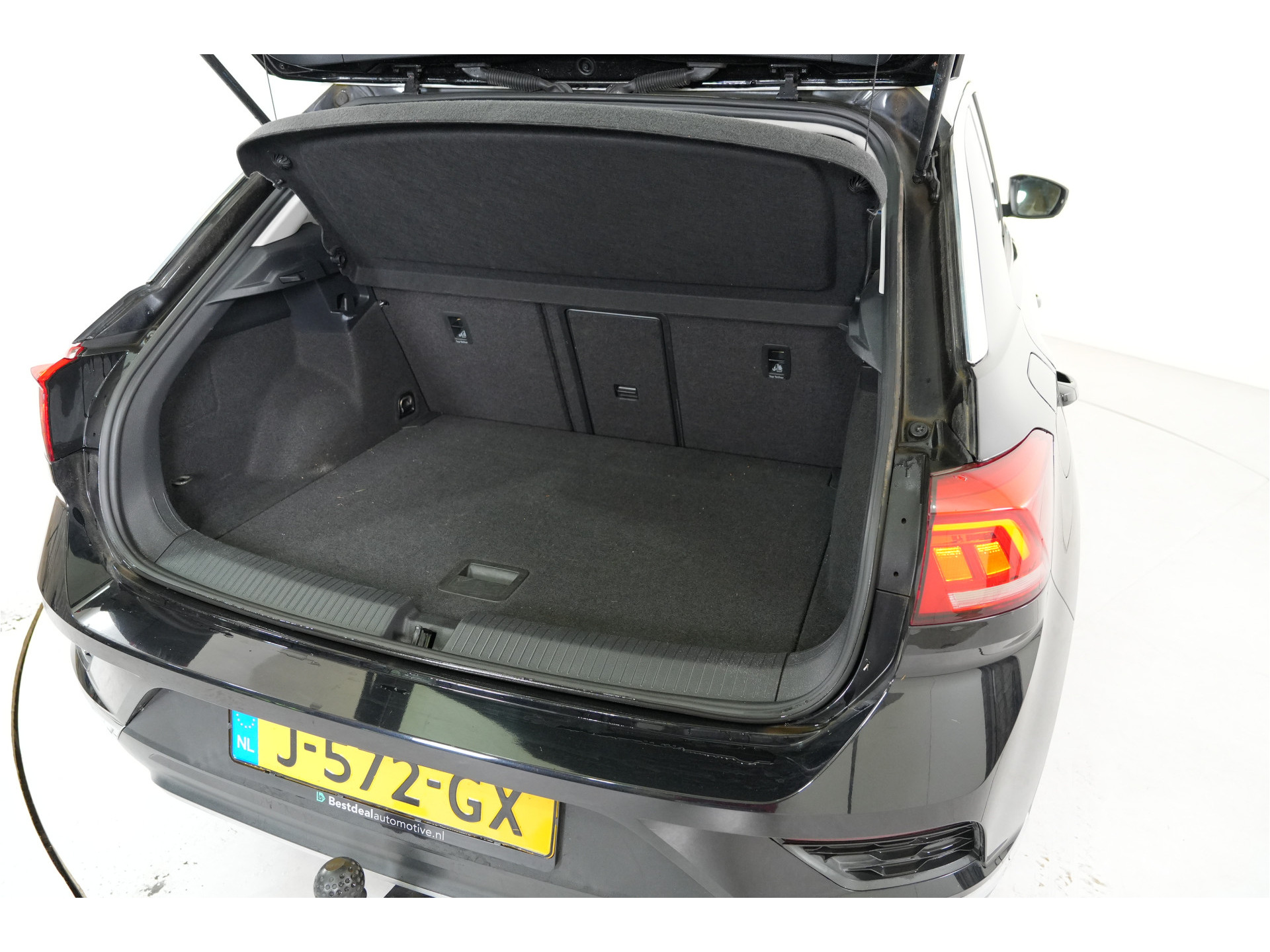 Volkswagen T-Roc 2.0 TDI 4Motion Sport | Trekhaak | Adaptive Cruise | Navi | Stl. verw. |