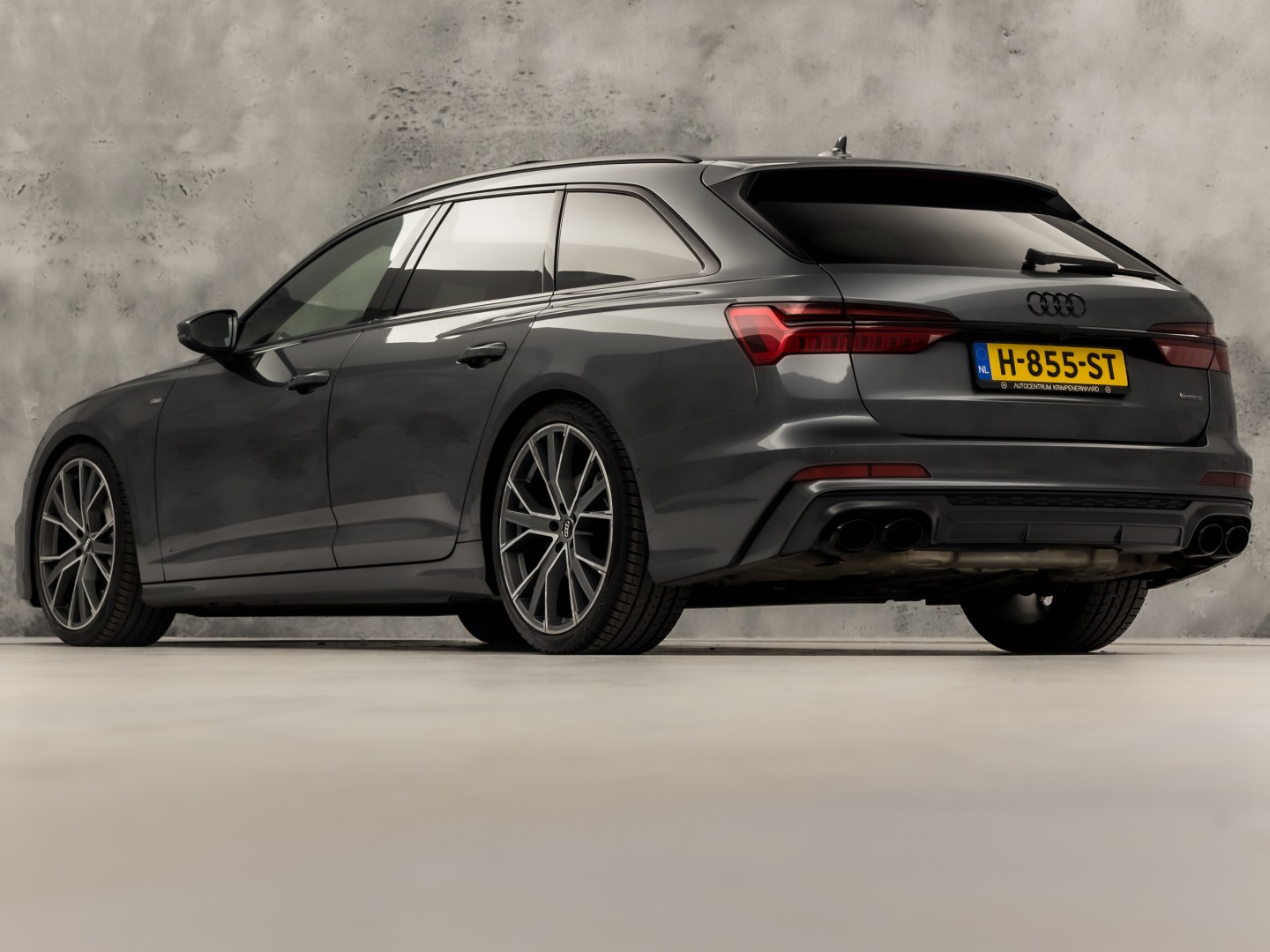 Audi A6 Avant 55 TFSI quattro S-Line 340Pk Automaat (PANORAMADAK, 6 CILINDER, BANG&OLUFSEN, HEAD-UP DISPLAY, NAPPA LEDER, MEESTURENDE ACHTERAS, CAMERA, STOELVERWARMING, SFEERVERLICHTING, ADAPTIVE CRUISE, MATRIX LED, NIEUWSTAAT)