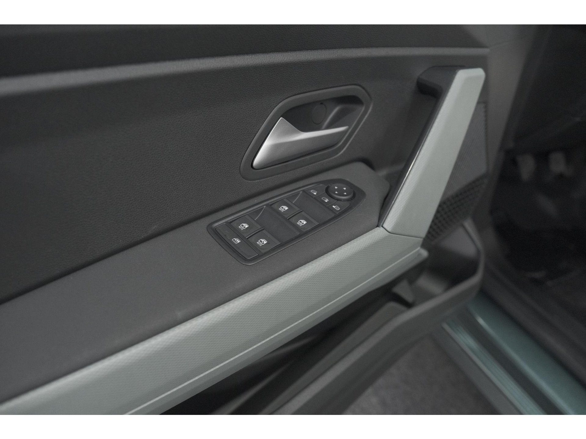 Dacia Duster Mild Hybrid 130 Extreme | Camera | Apple Carplay | Parkeersensoren | Stuurwielverwarming