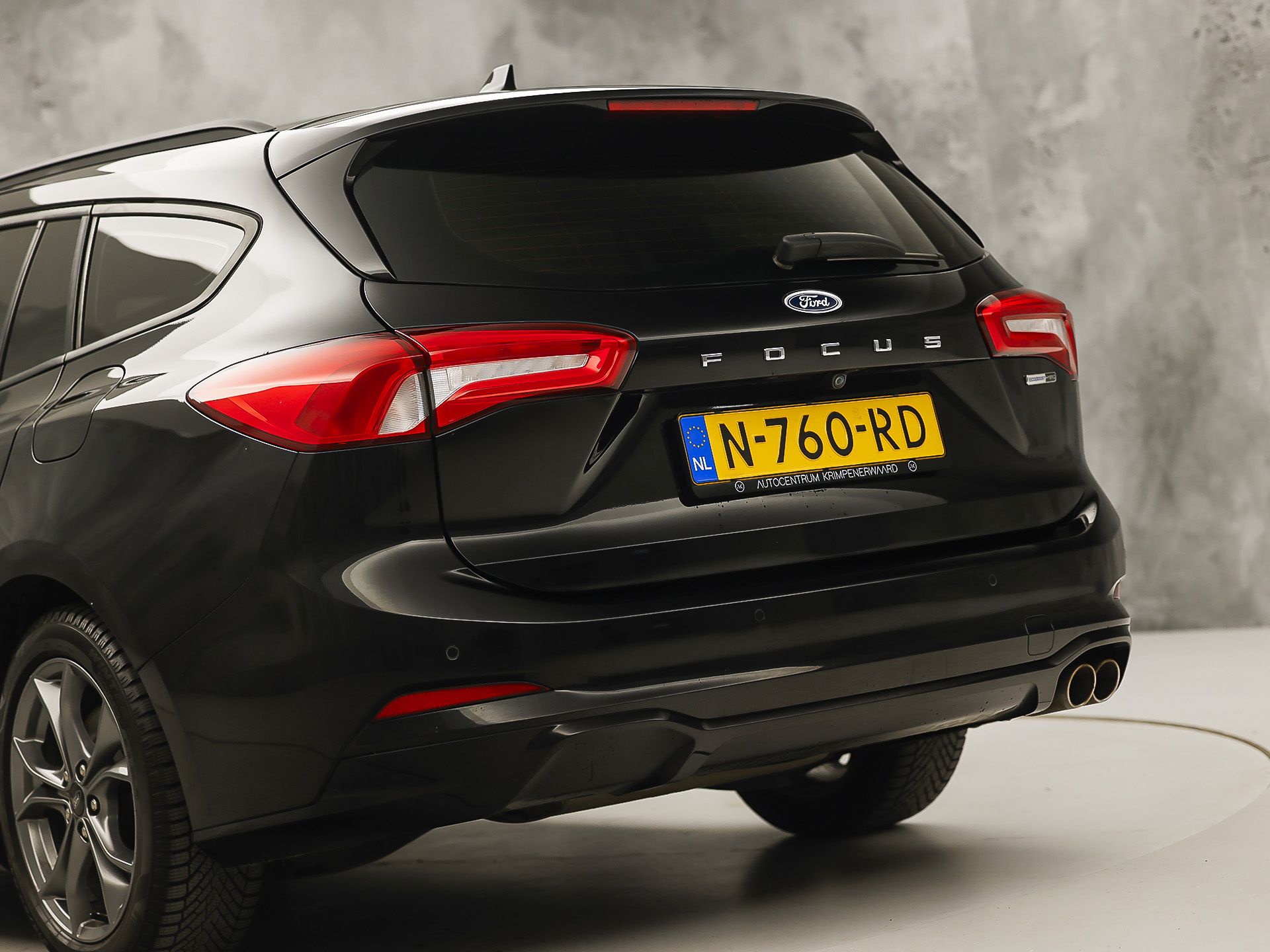 Ford Focus Wagon 1.0 EcoBoost ST Line Sport 125PK (APPLE CARPLAY, GROOT NAVI, STUUR/STOELVERWARMING, GETINT GLAS, CAMERA, ADAPTIVE CRUISE, SPORTSTOELEN, KEYLESS, LANE ASSIST, NIEUWSTAAT)