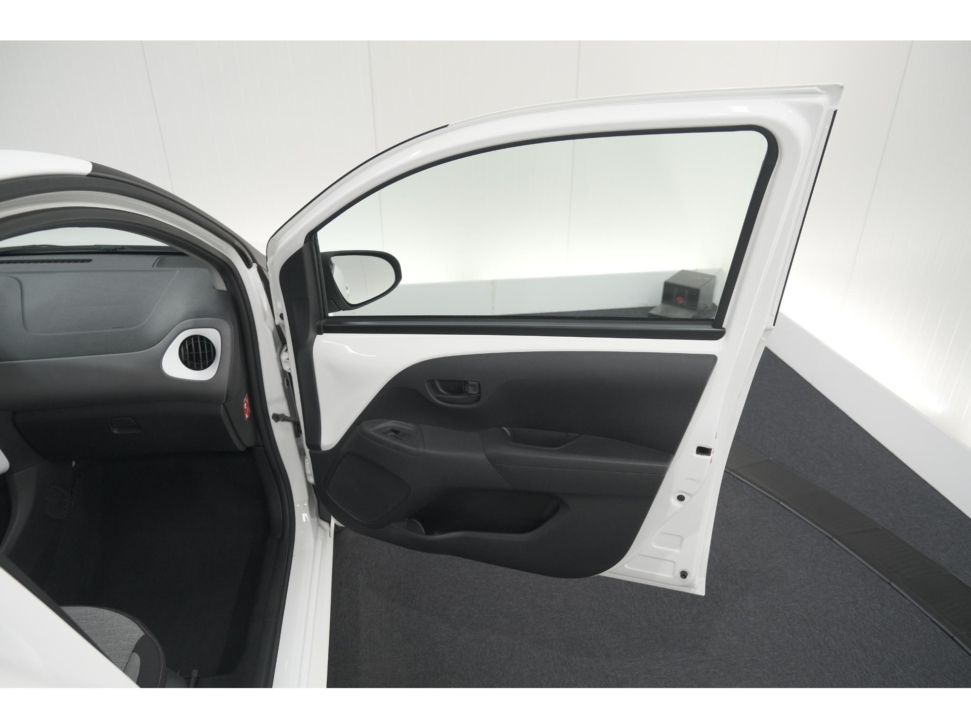 Citroen C1 1.0 VTi Feel | Bluetooth | Airco | Privacy Glas | 5 Deurs
