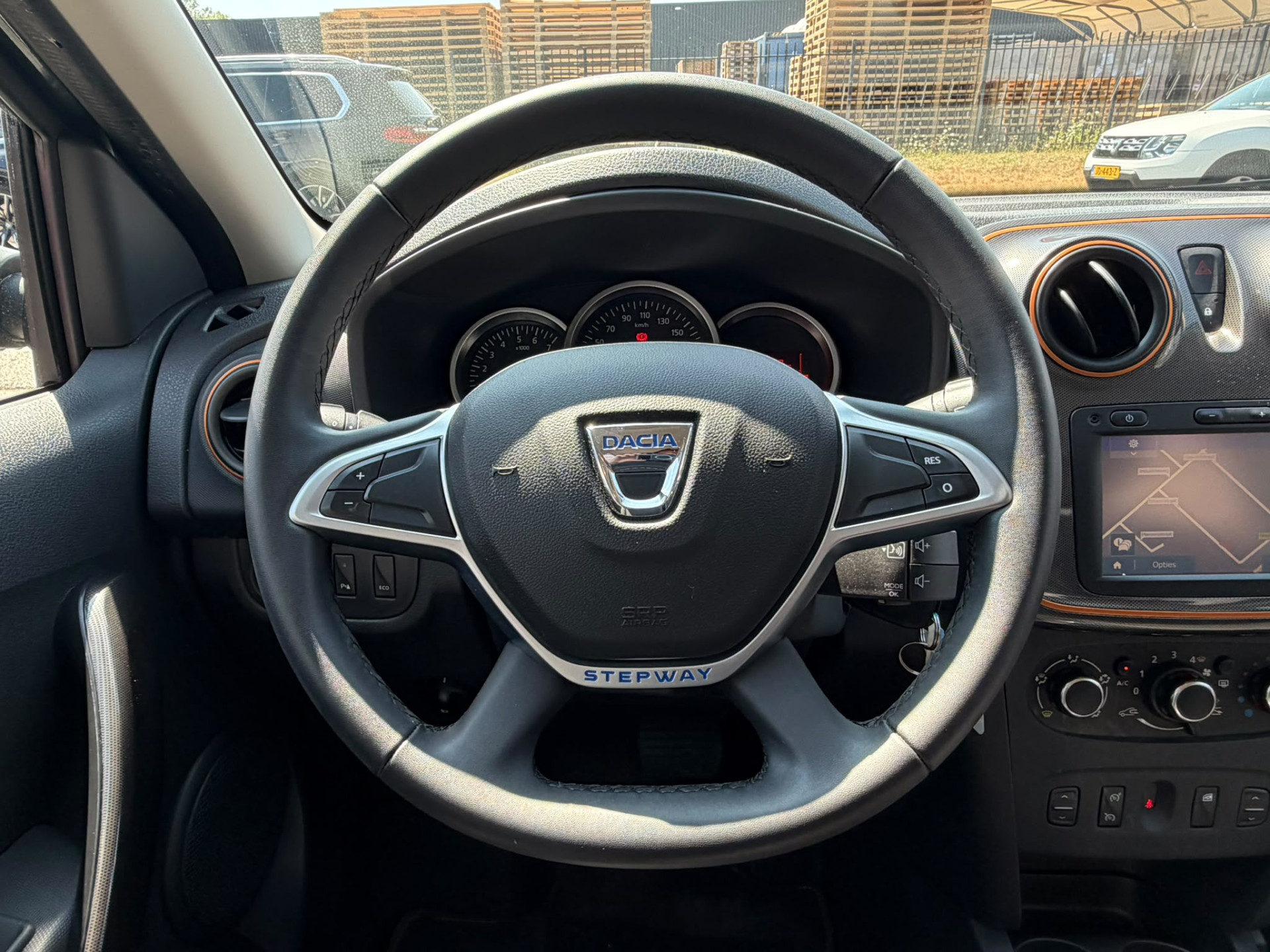 Dacia Sandero 0.9 TCe SL Stepway | 1E EIGENAAR | AUTOMAAT | 3/6 OF 12 MND GARANTIE | NAVI | CAMERA |