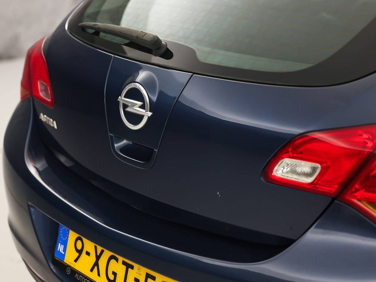 Opel Astra 1.6 Selection (CLIMATE, CRUISE CONTROL, SPORTSTOELEN, NIEUWE APK, NIEUWSTAAT)