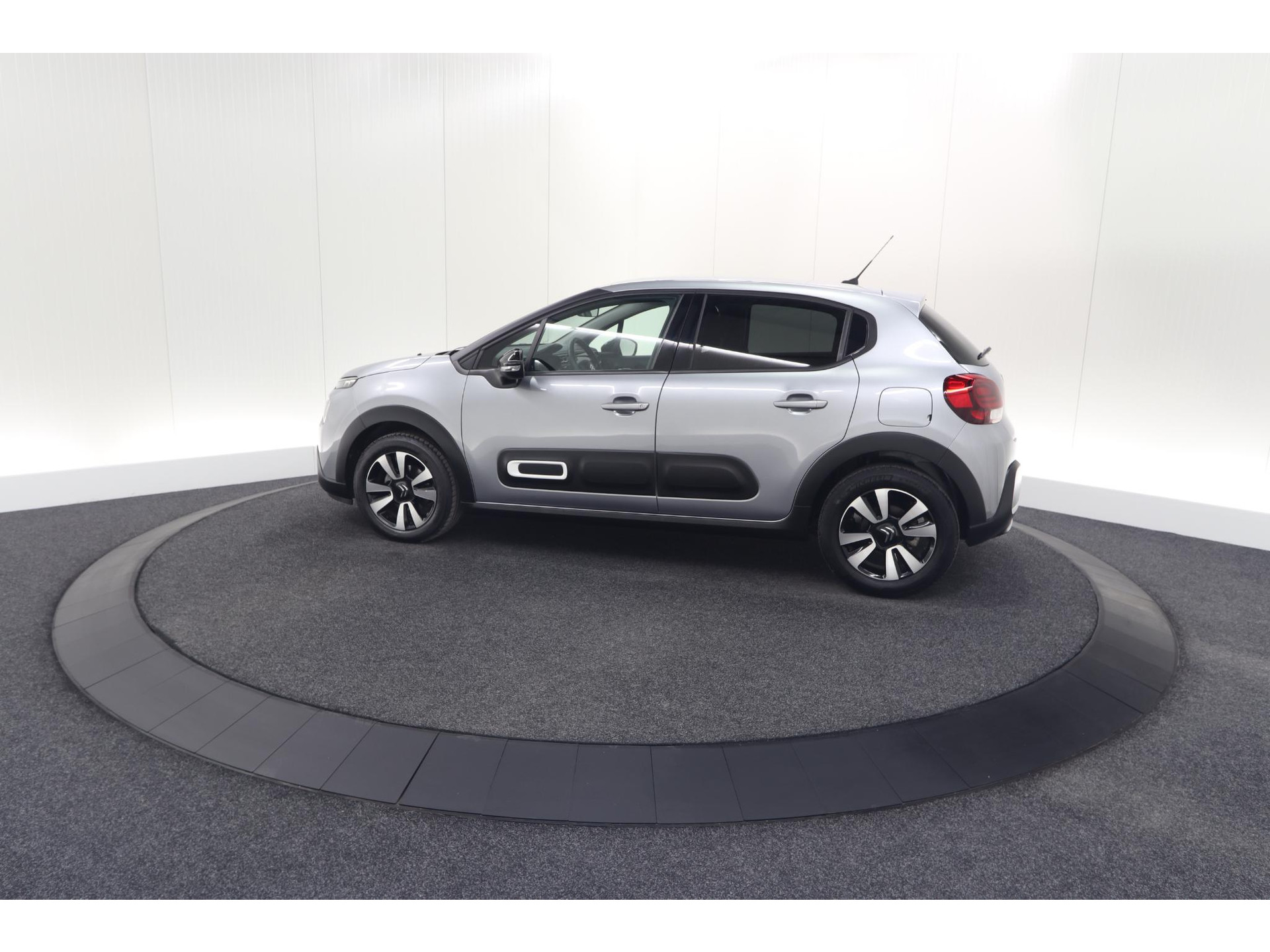 Citroen C3 PureTech 110 EAT6 Max | Camera | Parkeersensoren | Apple Carplay