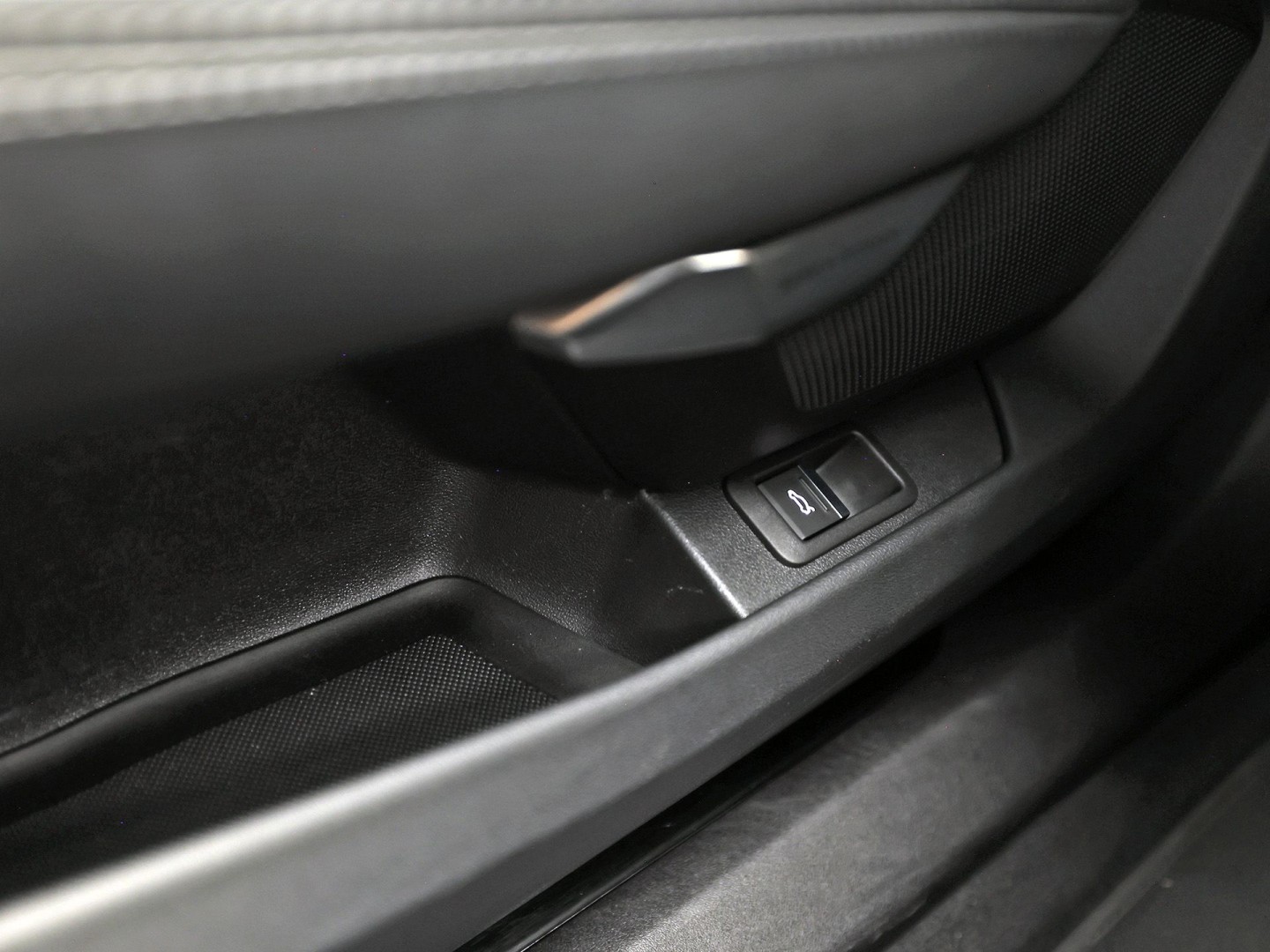 Audi e-tron GT GT 93 kWh Automaat 476Pk (PANORAMADAK, SOH 92,8%, APPLE CARPLAY, 360 CAMERA, MATRIX LED, BANG&OLUFSEN, ELEKTRISCHE STOELEN, STOELVERWARMING/KOELING, NIEUWSTAAT)