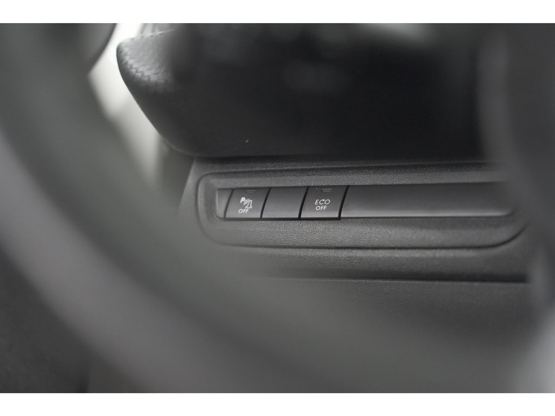 Peugeot 2008 PureTech 130 Allure | Camera | Apple Carplay | Parkeersensoren | Navigatie