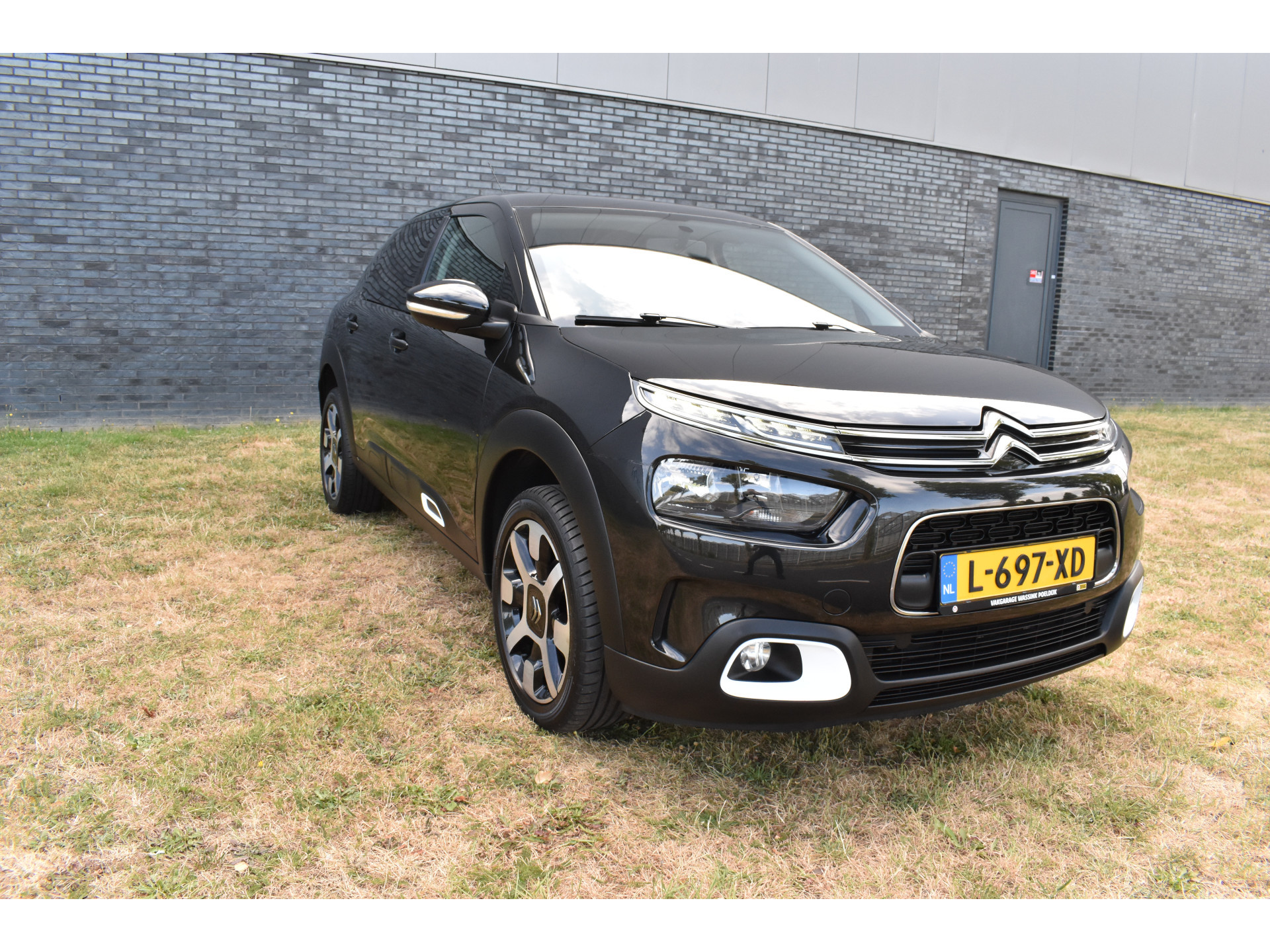 Citroën C4 Cactus 1.2 PureTech Feel Trekhaak Navi Stoelverwarming
