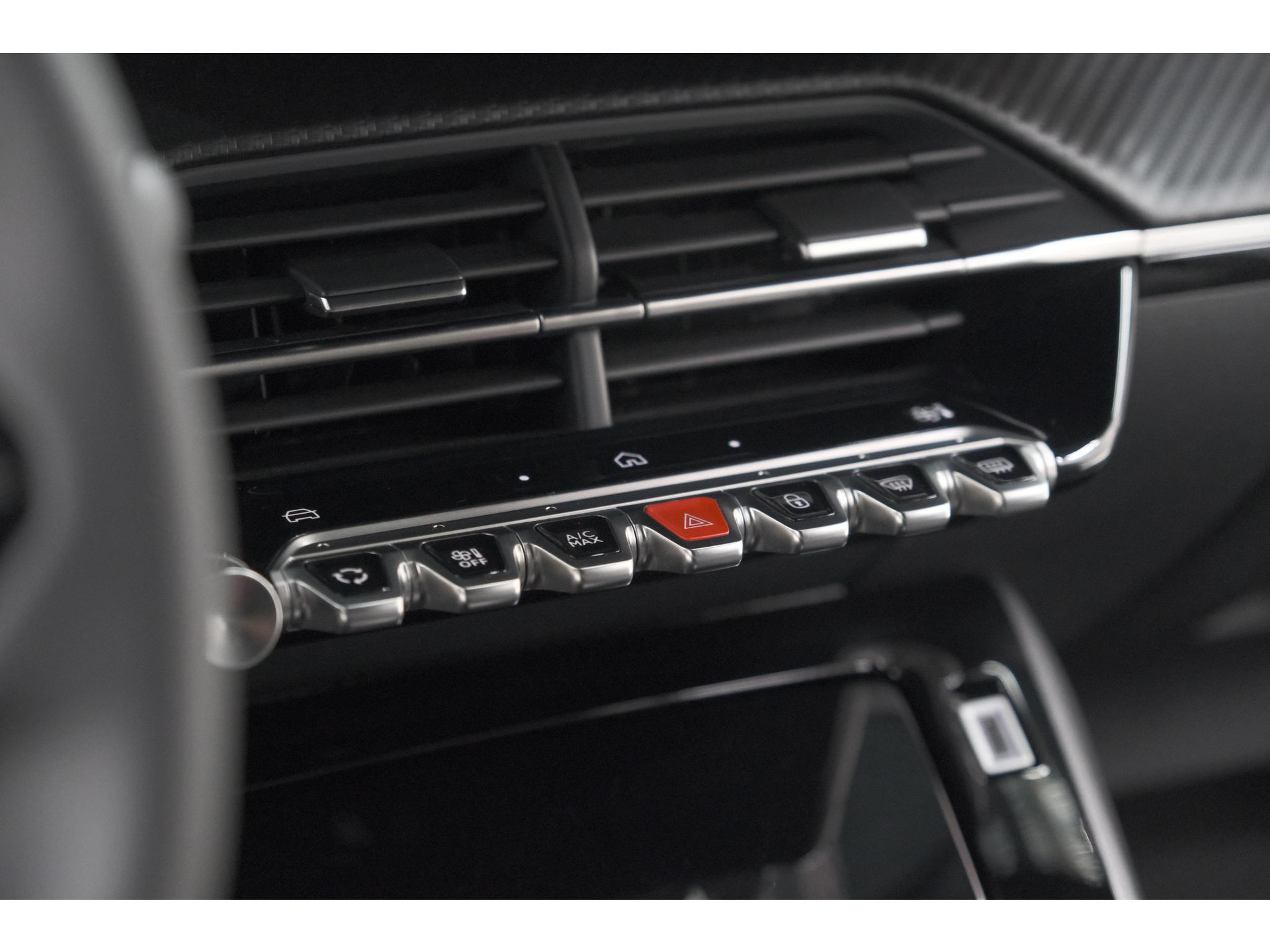 Peugeot 2008 Hybrid 145 e-DCS6 Allure | 360 Camera | Adaptieve Cruise Control | Dodehoekdetectie