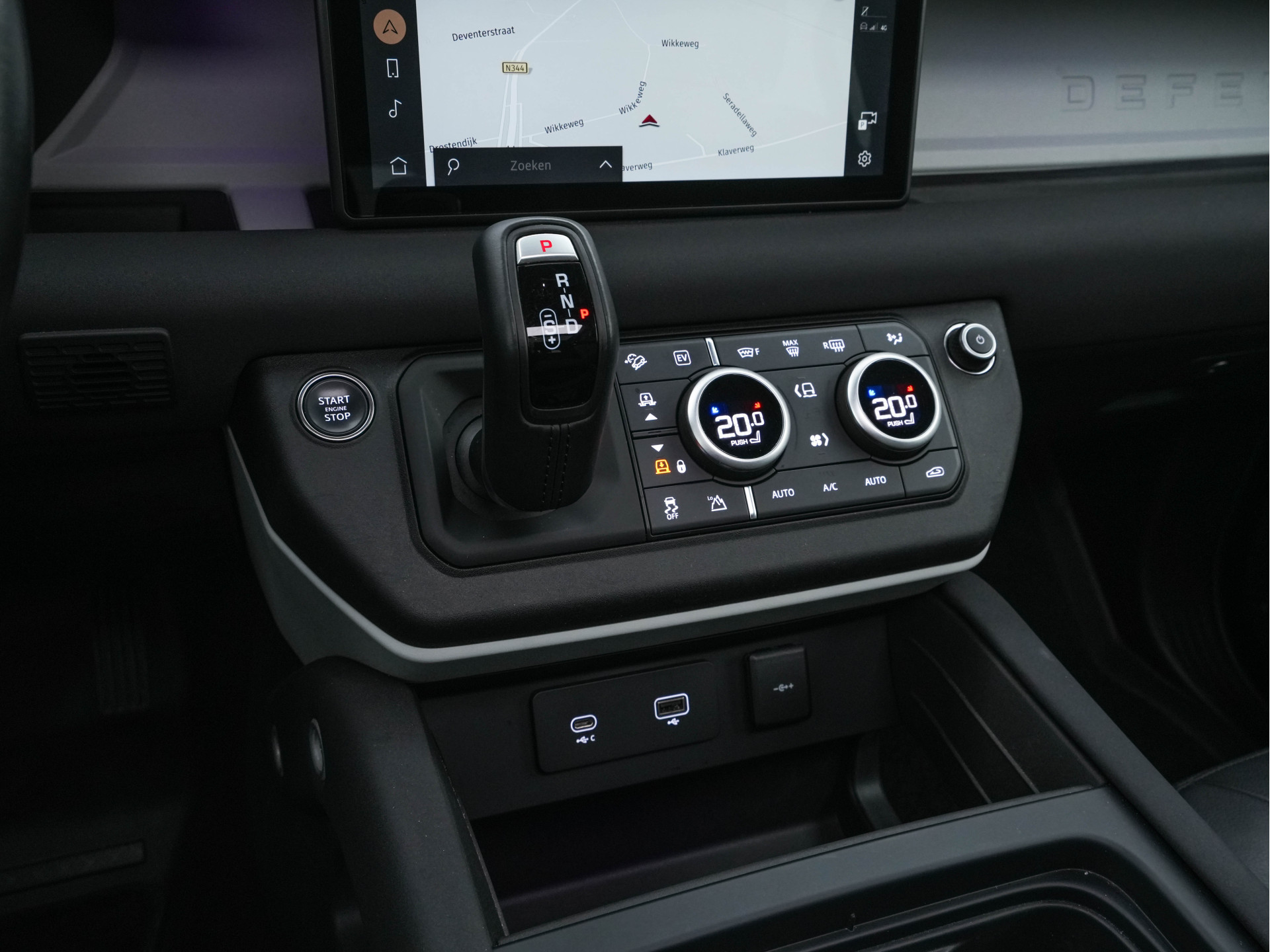 Land Rover Defender 110 2.0 P400e 110 XS Edition (Plug-in) (INCL.BTW) *PANO | LUXURY-LEATHER | FULL-LED | MERIDIAN-SOUND | BLIND-SPOT | TOP-VIEW | AIR-SUSPENSION | CCS-FASTLOADER | HEATED-COMFORTSEATS | KEYLESS | CARPLAY | LANE-ASISSIT | DAB+ | 20''A